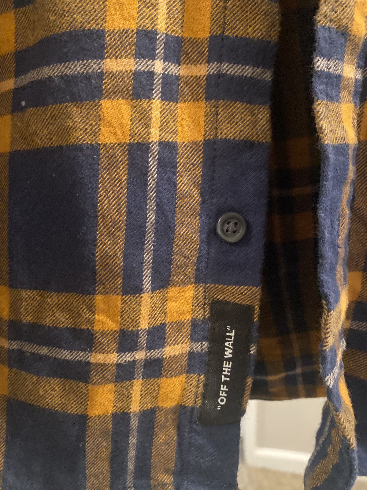 Vans Vans blue yellow plaid button up Size US L / EU 52-54 / 3 - 3 Thumbnail