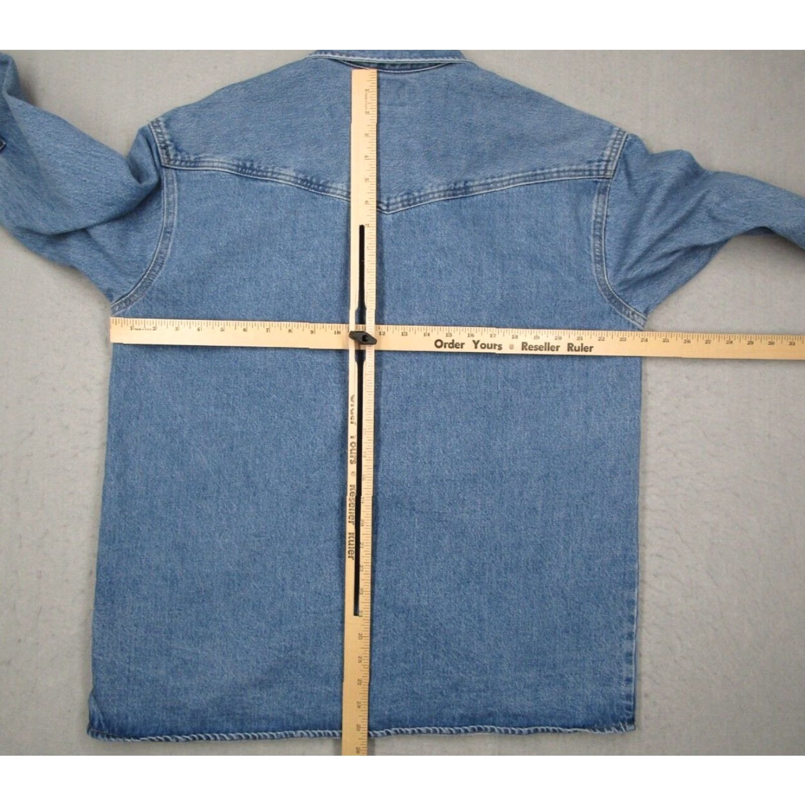 Levi's Levis Denim Jacket Womens Small Blue Button Up Long Sleeve Pearl Snaps Workwear Size S / US 4 / IT 40 - 7 Thumbnail