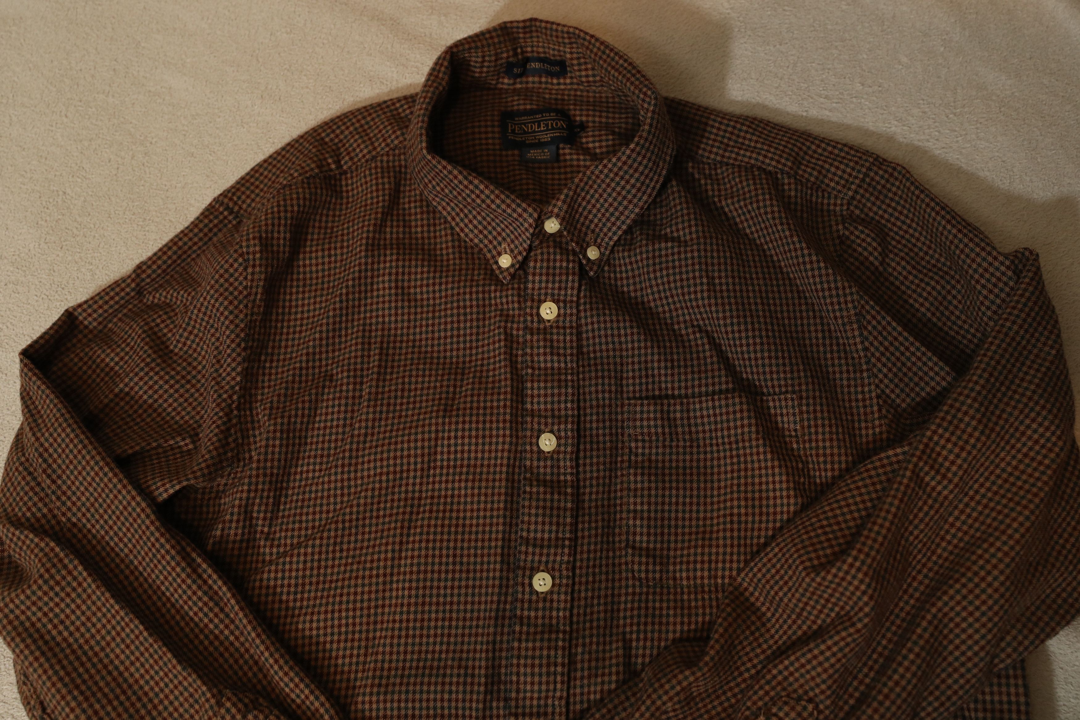 Pendleton Sir Pendelton Brown Houndstooth L/S Buttonup (XL) Size US XL / EU 56 / 4 - 3 Thumbnail