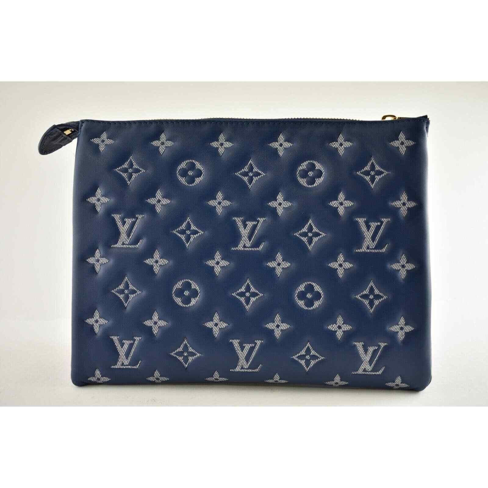 Louis Vuitton Louis Vuitton Coussin Gold Chain Shoulder Crossbody Bag Size ONE SIZE - 8 Thumbnail