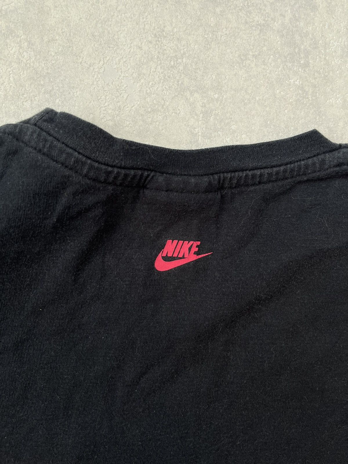 Nike × Vintage 90s Nike Wanted Vintage Y2K Sneakerhead Retro Tee T-Shirt Size US L / EU 52-54 / 3 - 6 Thumbnail