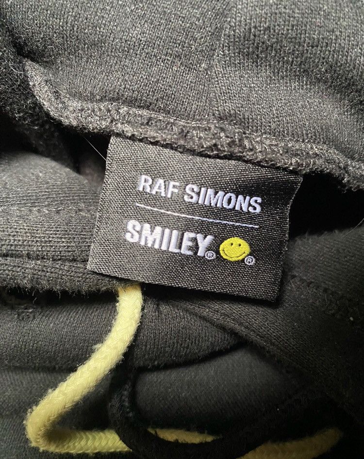 Raf Simons raf simons 2022 smiley sweater Size US XS / EU 42 / 0 - 6 Thumbnail
