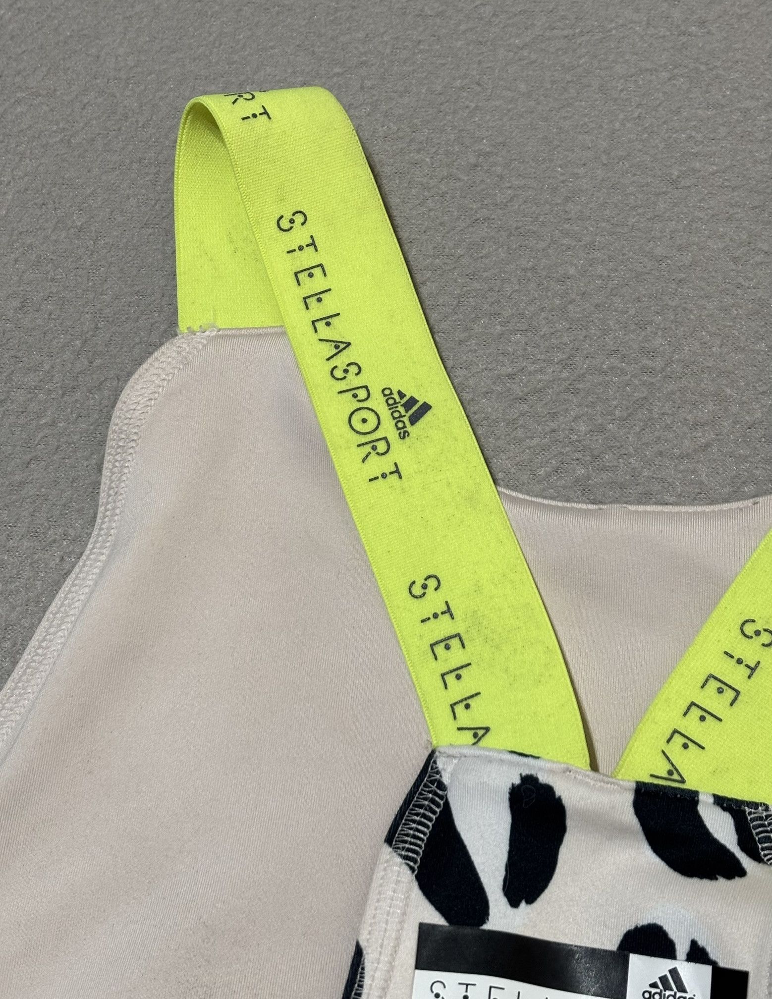 Adidas × Stella McCartney Top Adidas By Stella McCartney size. S Size S / US 4 / IT 40 - 11 Thumbnail