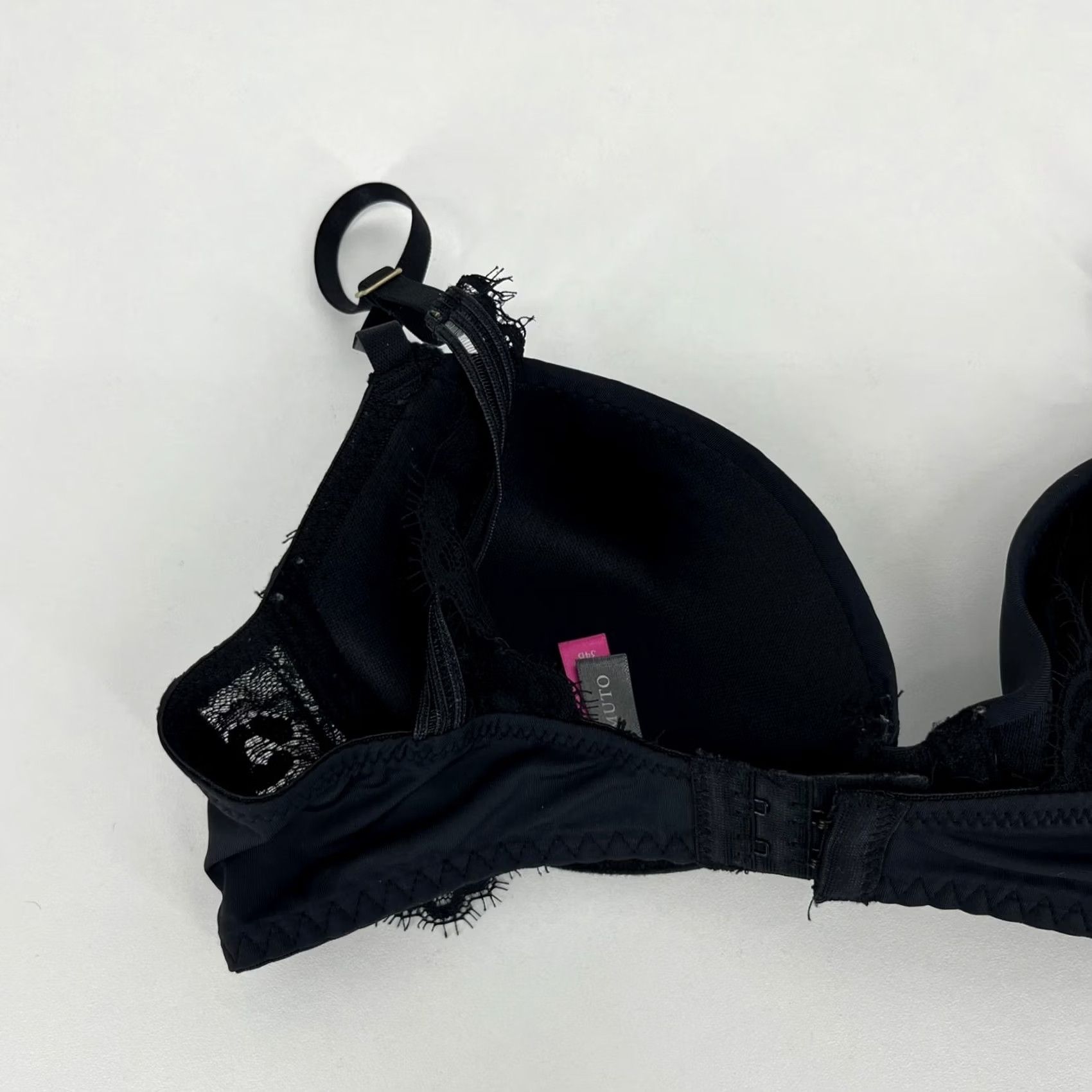 Vince Camuto Vince Camuto Bra Women's Size 34B Black Lace Underwired Strap Size ONE SIZE - 6 Thumbnail