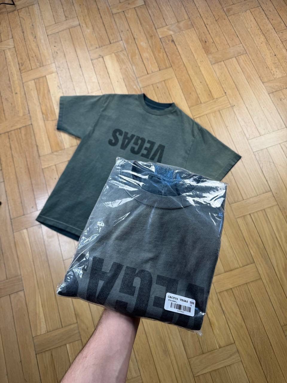 Travis Scott Travis Scott Cactus Jack “Vegas” Washed Tee Size US M / EU 48-50 / 2 - 3 Thumbnail