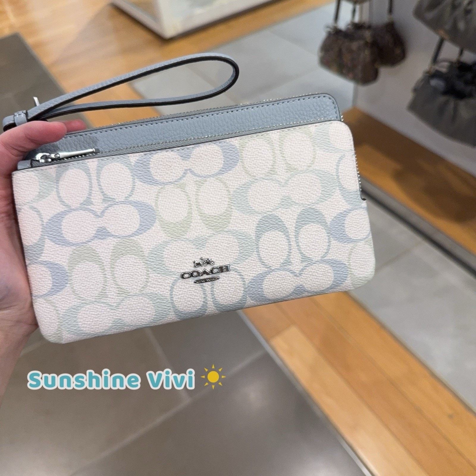 Coach NWT Coach Double Zip Wristlet Pretty CEF62 Silver/Chalk/Blue Size ONE SIZE - 1 Thumbnail