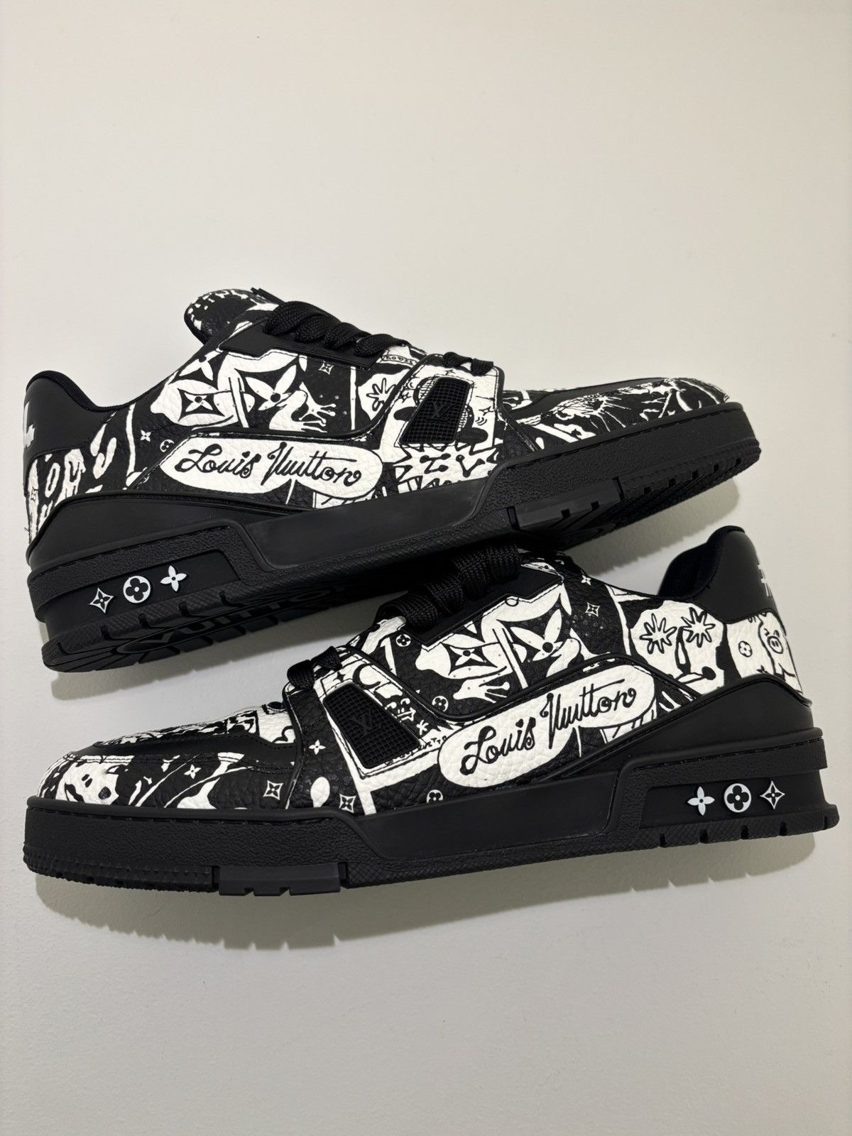 Louis Vuitton Louis Vuitton Black Comic Motif Trainers Size US 10 / EU 43 - 4 Thumbnail