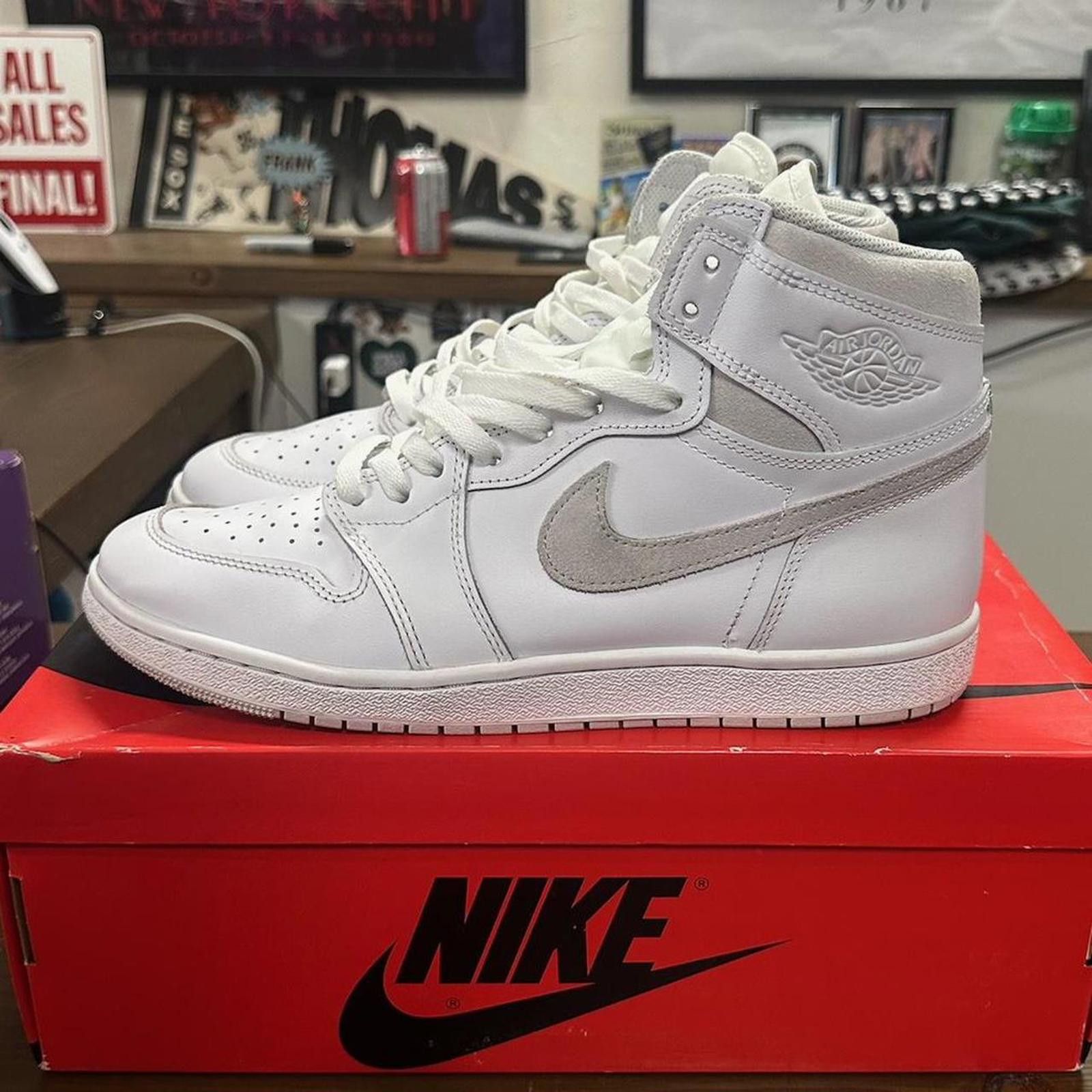 Nike Nike Neutral Grey Jordan 1 High Size US 11 / EU 44 - 2 Thumbnail