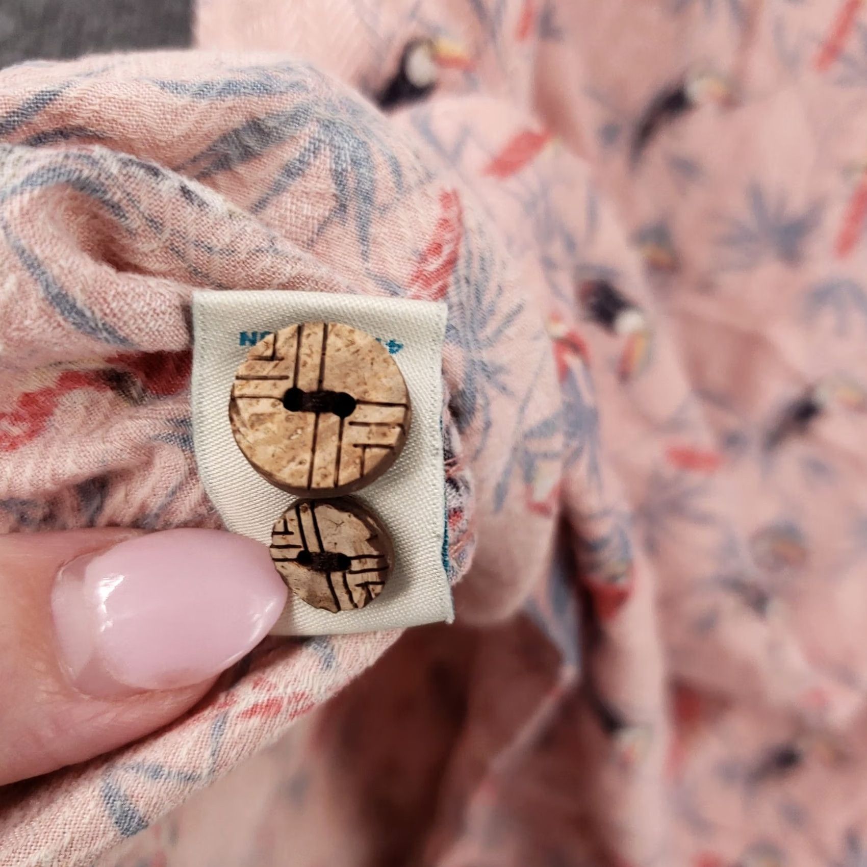 Vintage Caribbean Shirt Mens XL Pink Silk Blend Short Sleeve Hawaiian Parrots Button Up Size US XL / EU 56 / 4 - 7 Thumbnail