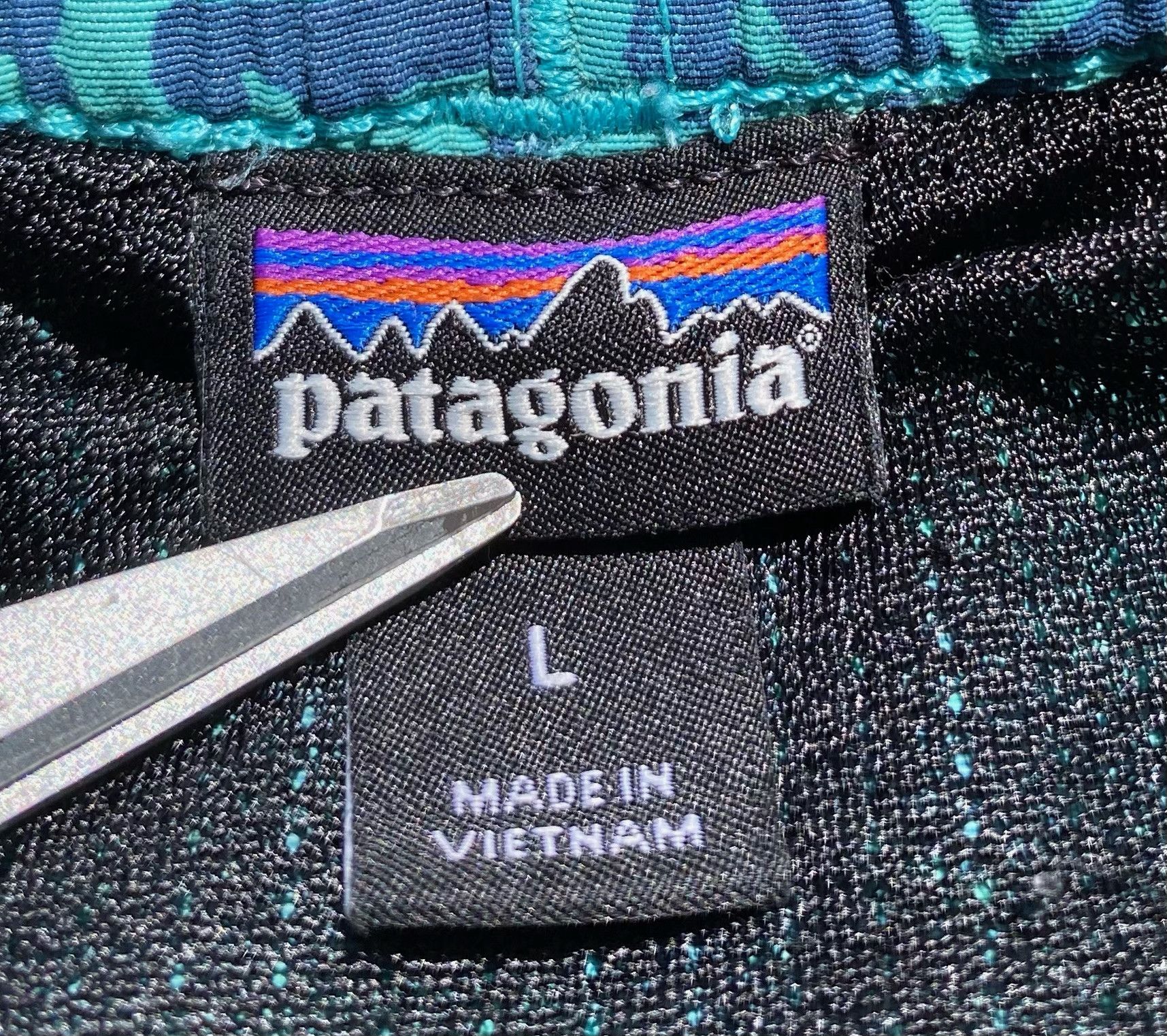 Patagonia Patagonia Baggies Wave Patterned Lined Shorts Men’s Size XL Size US 40 / EU 56 - 5 Thumbnail