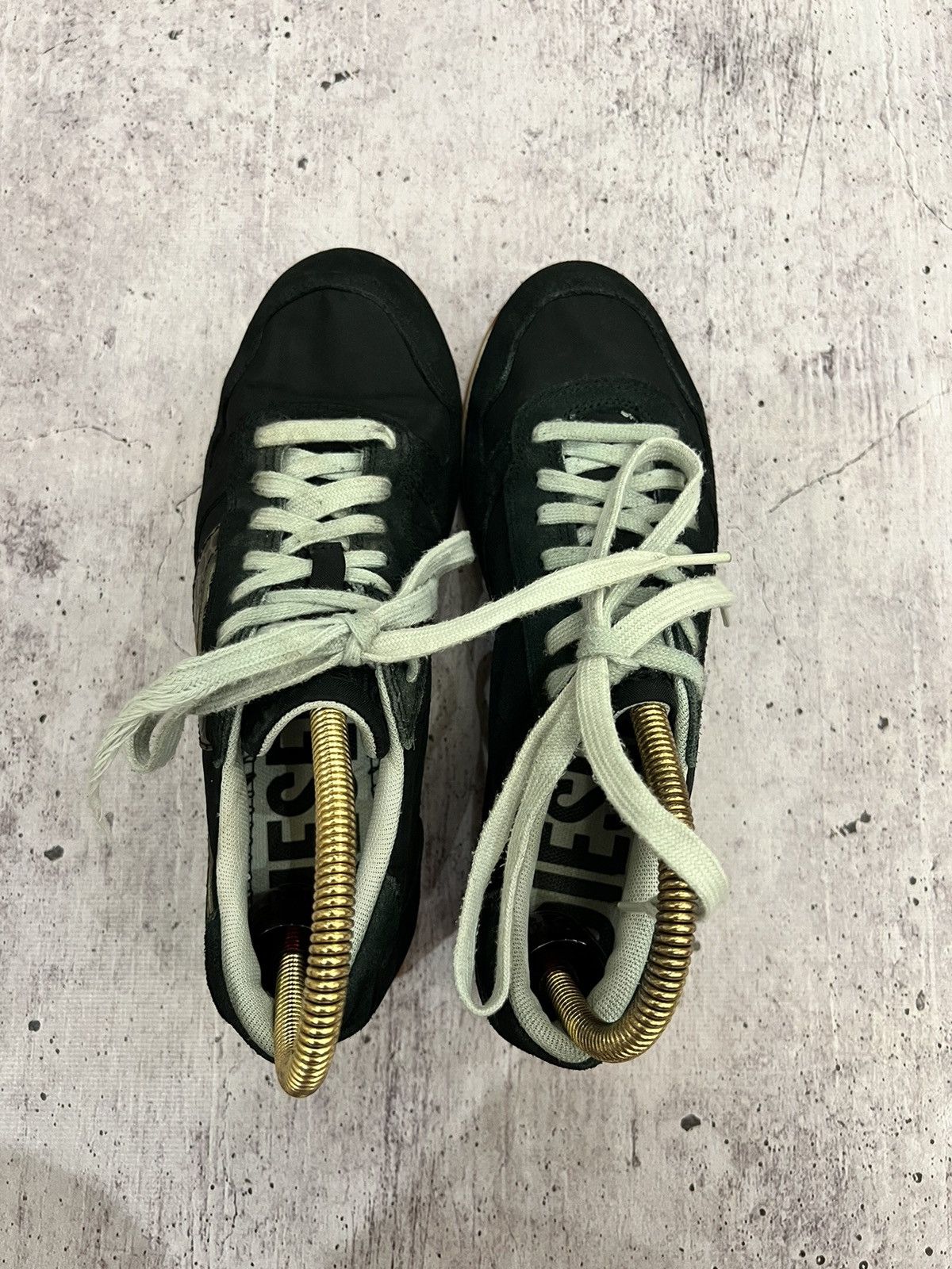 Diesel 🩸RARE🩸Diesel Vintage Women Sneakers Y2K Size US 7.5 / IT 37.5 - 6 Thumbnail