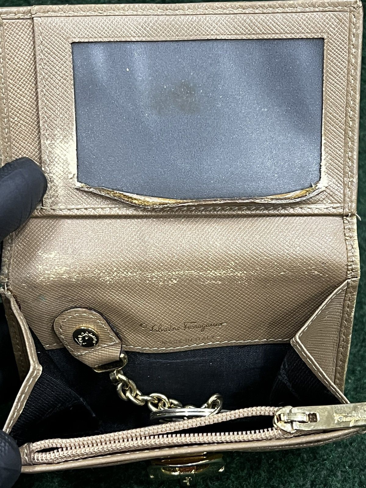 Salvatore Ferragamo Vintage Salvatore Feragamo Ganchini Clip Leather Wallet Size ONE SIZE - 4 Thumbnail