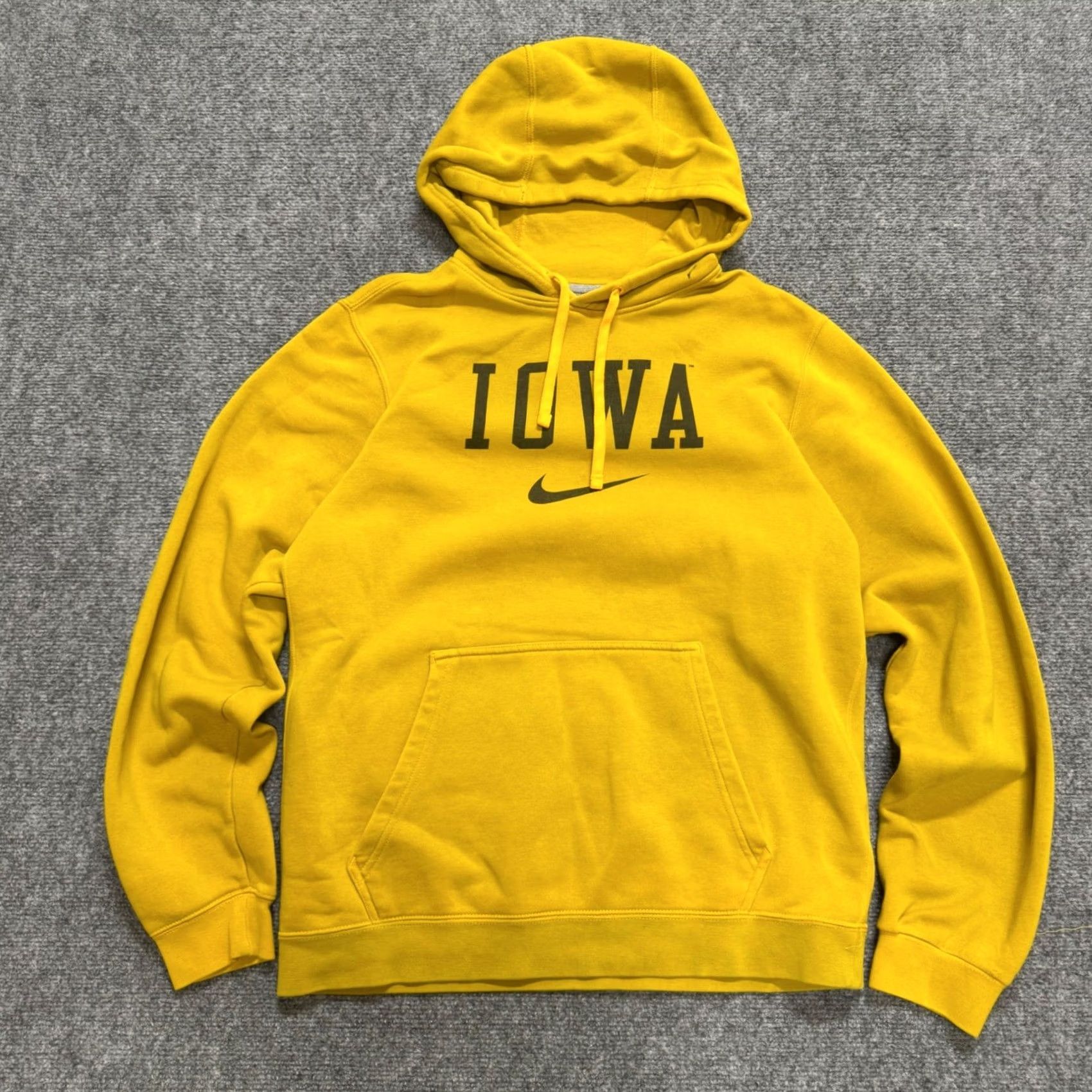 Nike VINTAGE Nike Iowa Pullover Hoodie Sweatshirt Men's S Yellow Swoosh 90s Center Swoosh Mens Size US S / EU 44-46 / 1 - 2 Thumbnail