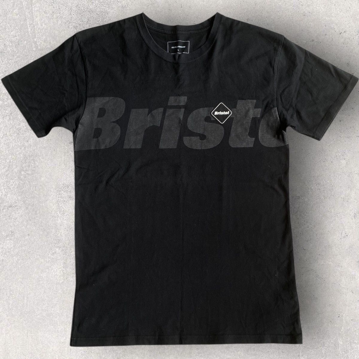F.C. Real Bristol × Sophnet. × uniform experiment F.C. Real Bristol Slim Fit Tee Size US L / EU 52-54 / 3 - 1 Thumbnail