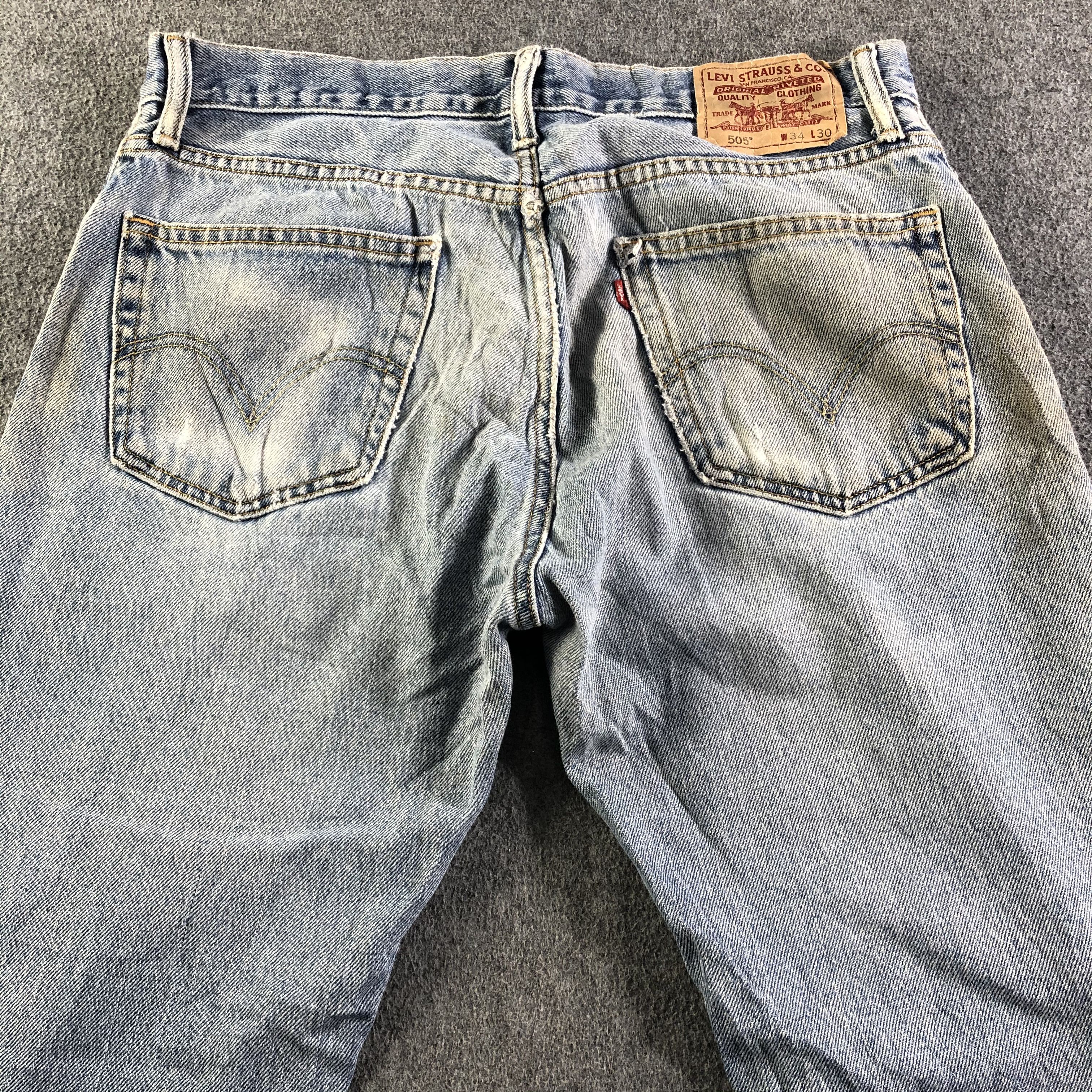 Levi's Vintage Light Wash Levis 505 Jeans-J4222 Size US 35 - 4 Thumbnail