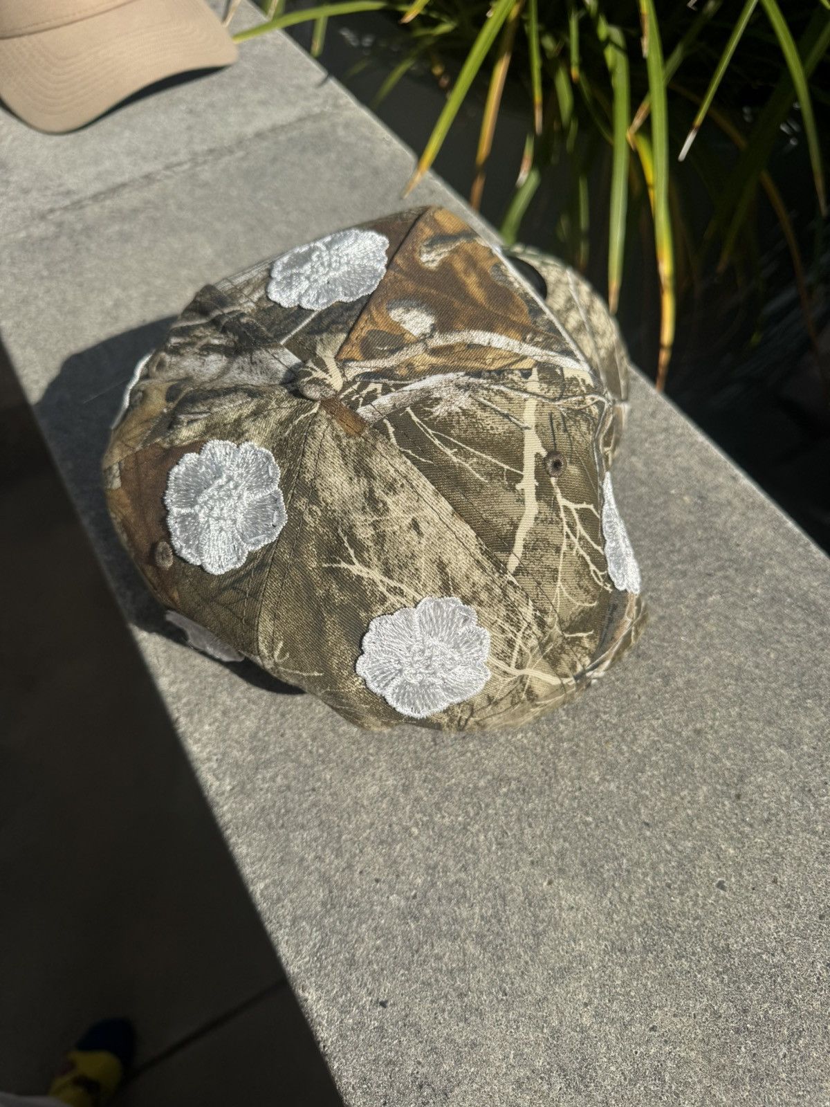 Other RealTree Camo A Frame Snapback embroidered flowers lace brim Size ONE SIZE - 8 Thumbnail