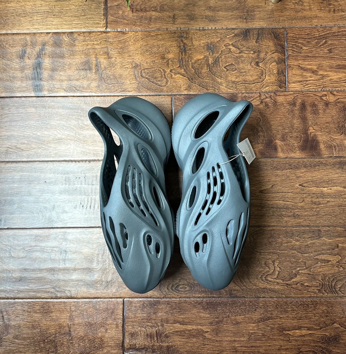 Adidas × Yeezy ADIDAS YEEZY FOAM RNR SIZE 12 Size US 12 / EU 45 - 3 Thumbnail
