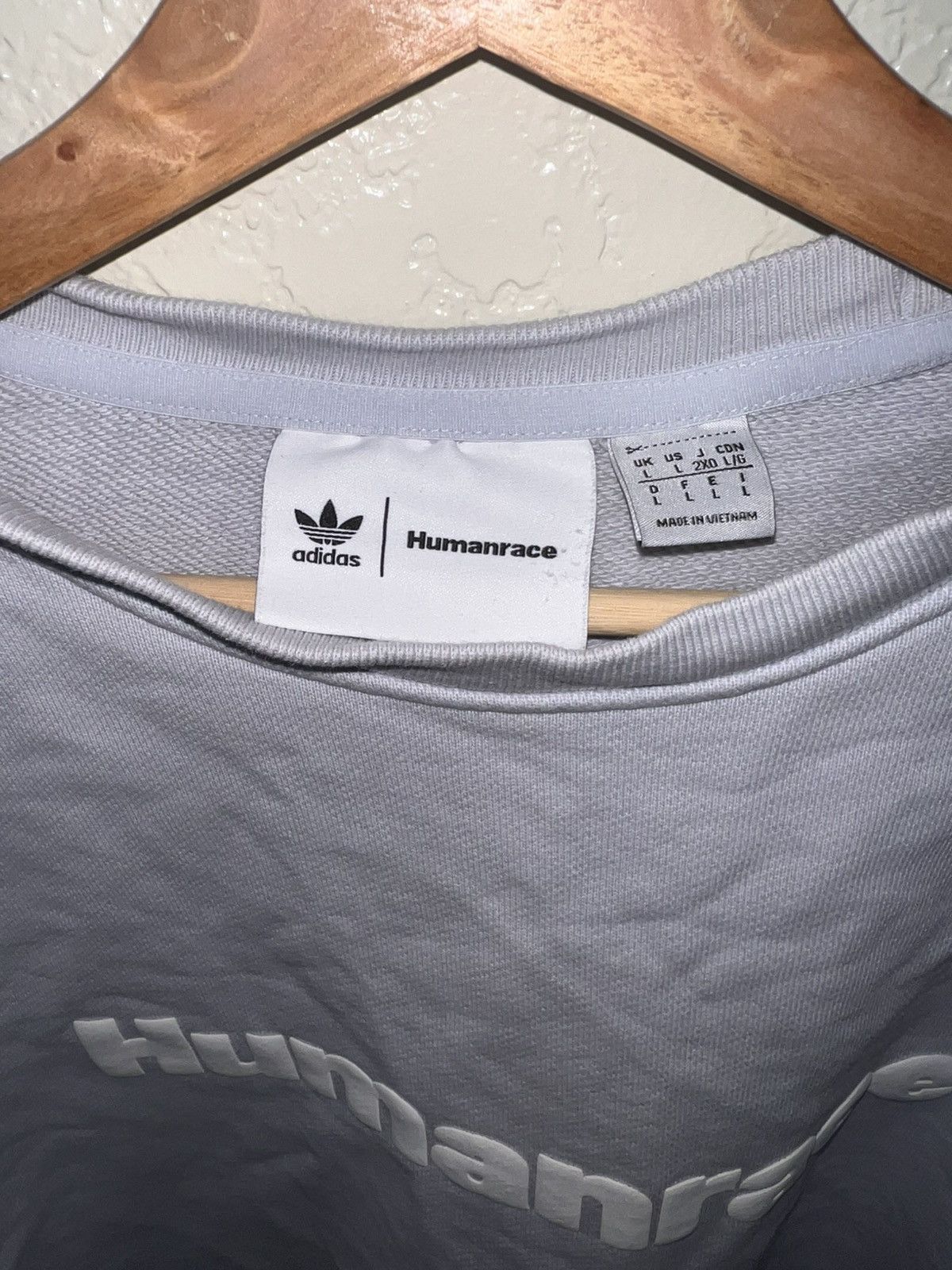 Humanrace Adidas x Pharrell Williams Humanrace Sweatshirt Size Large Size US L / EU 52-54 / 3 - 2 Thumbnail