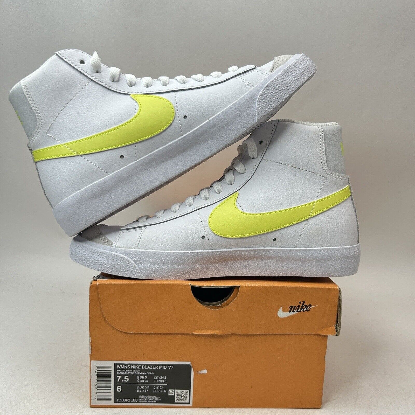 Nike Nike Blazer Mid '77 WMNS “White Lemon Venom” 2024 Size US 7.5 / IT 37.5 - 3 Thumbnail