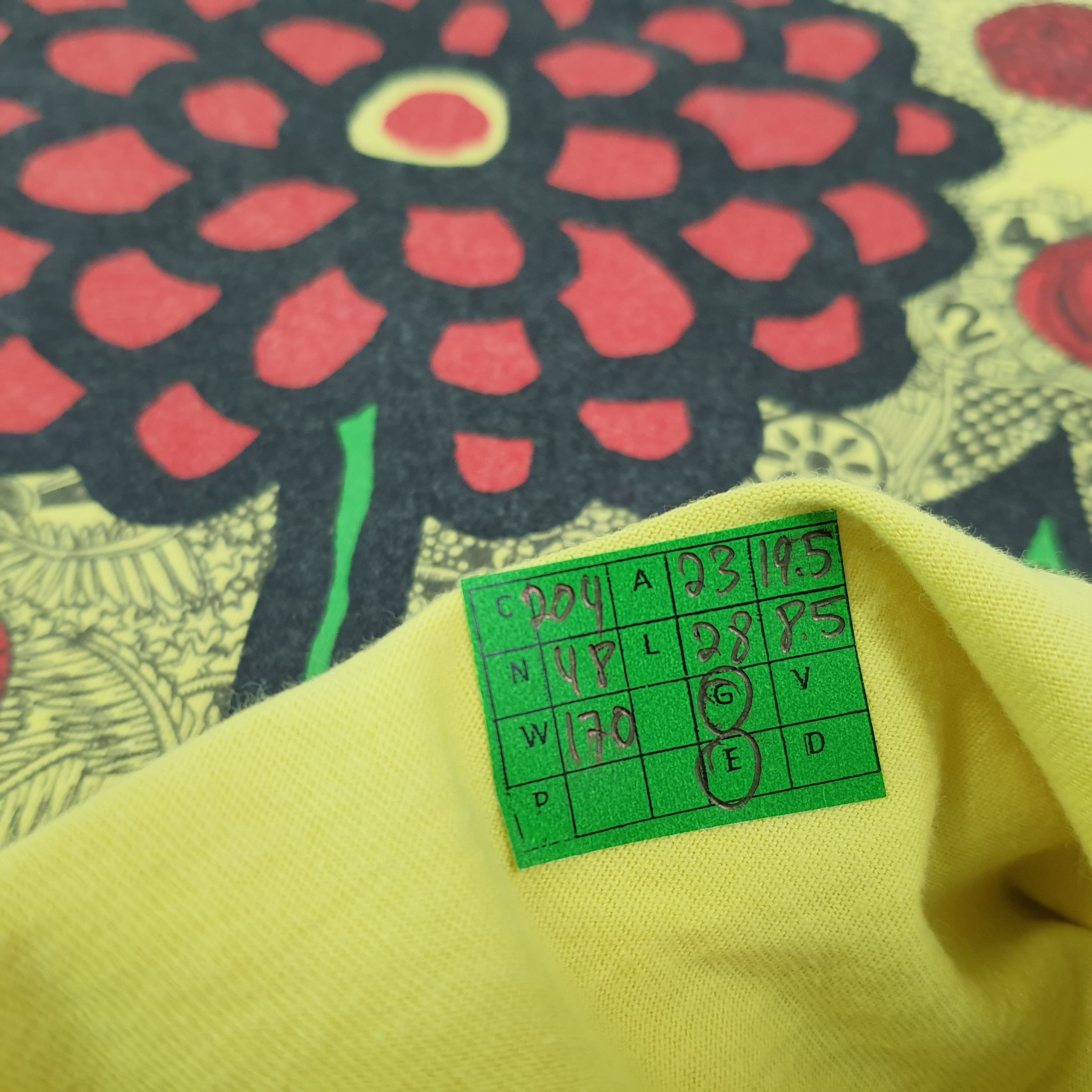 Japanese Brand × Vintage Vintage Yayoi Kusama x Satomi Ohno Arashi Singer Tshirt Size US XL / EU 56 / 4 - 8 Thumbnail