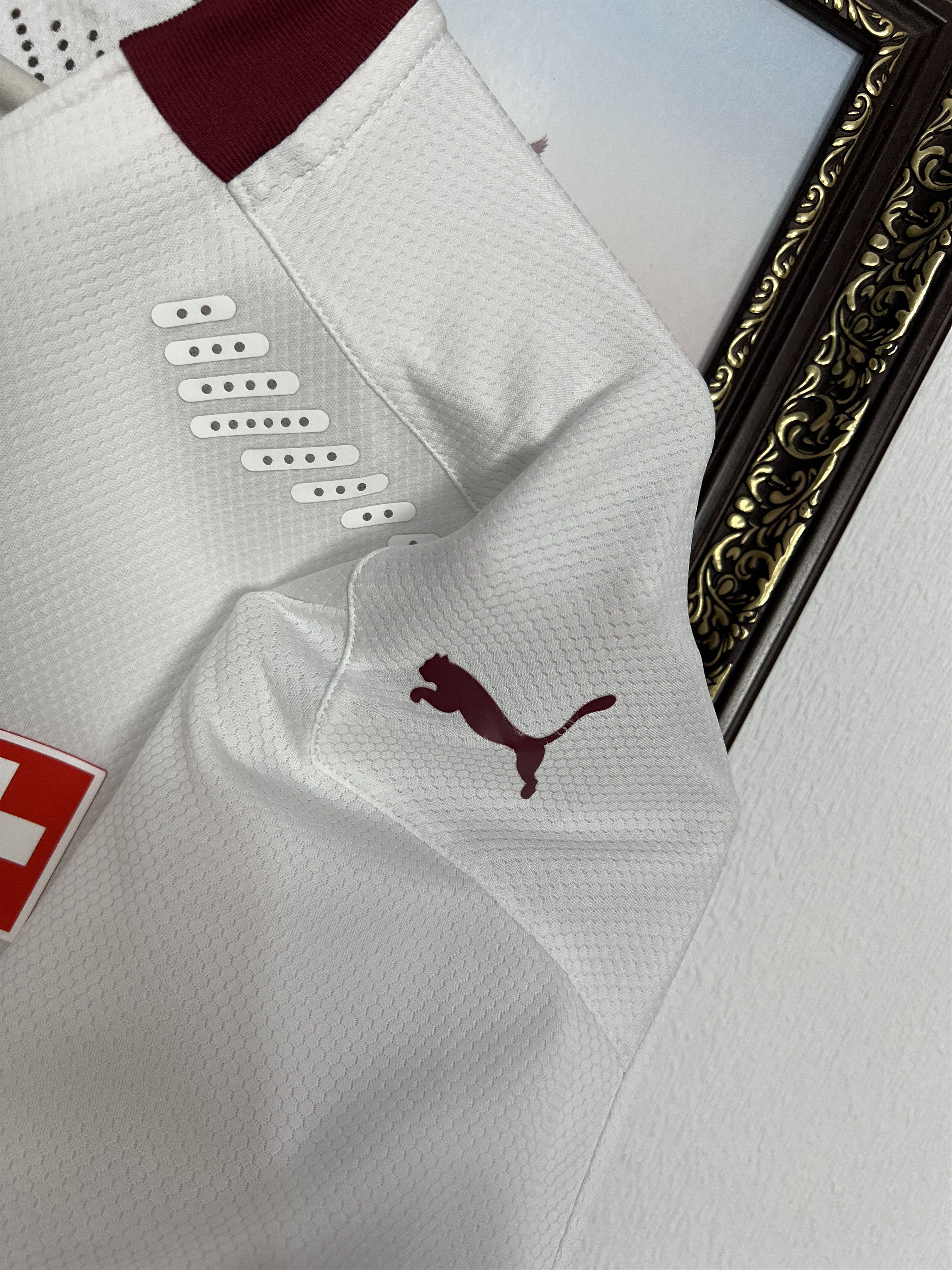 Puma Switzerland football shirt Soccer Player Issue Jersey Trikot Size US XL / EU 56 / 4 - 4 Thumbnail
