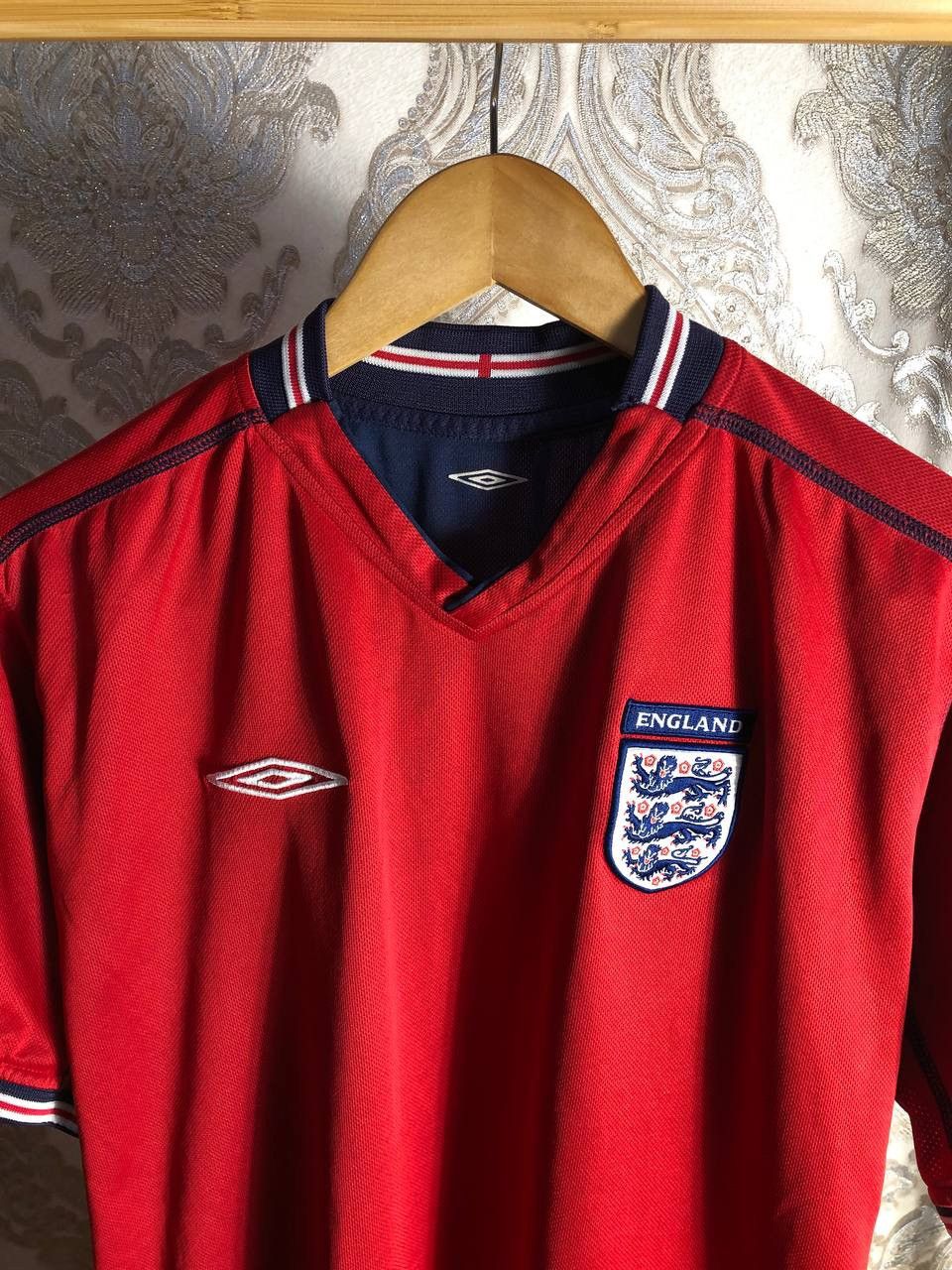 Umbro VINTAGE UMBRO ENGLAND RETRO SOCCER JERSEY MANCHESTER Y2K 90s Size US XL / EU 56 / 4 - 4 Thumbnail