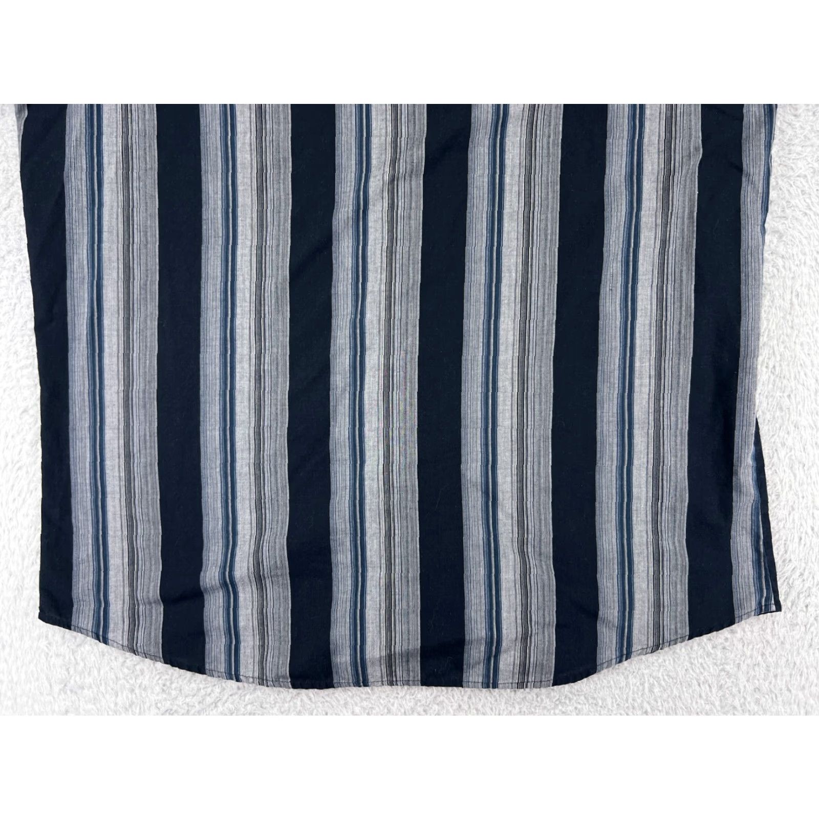 Vintage Canyon Guide Shirt Mens XL Blue Stripe Western Pearl Snap Pockets Shirt Mens XL Blue Stripe Western Canyon Guide Size US XL / EU 56 / 4 - 7 Thumbnail