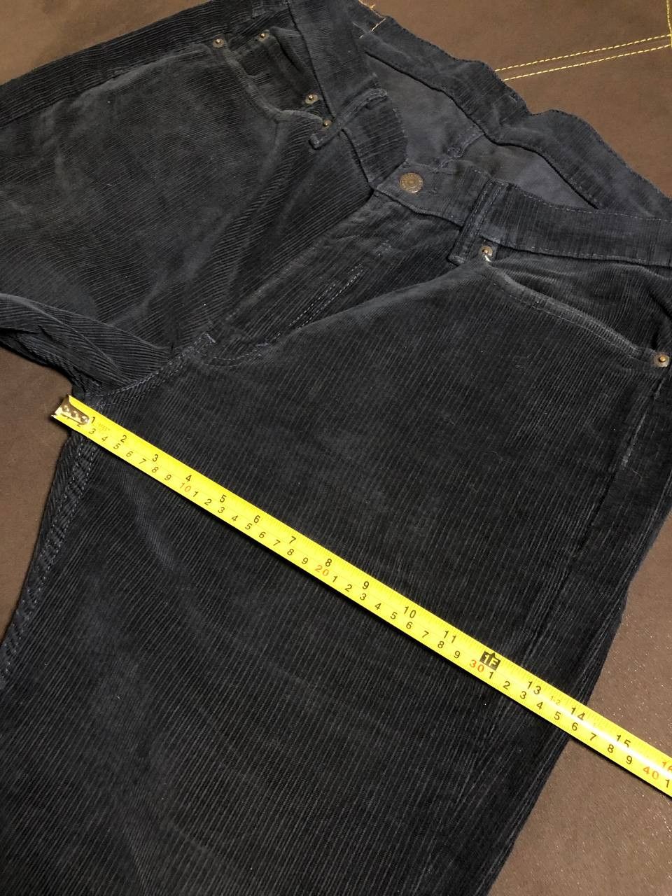 Levi's Vintage Levis 514 Corduroy Trousers Boot Cut Wide Leg pants Size US 36 / EU 52 - 8 Thumbnail
