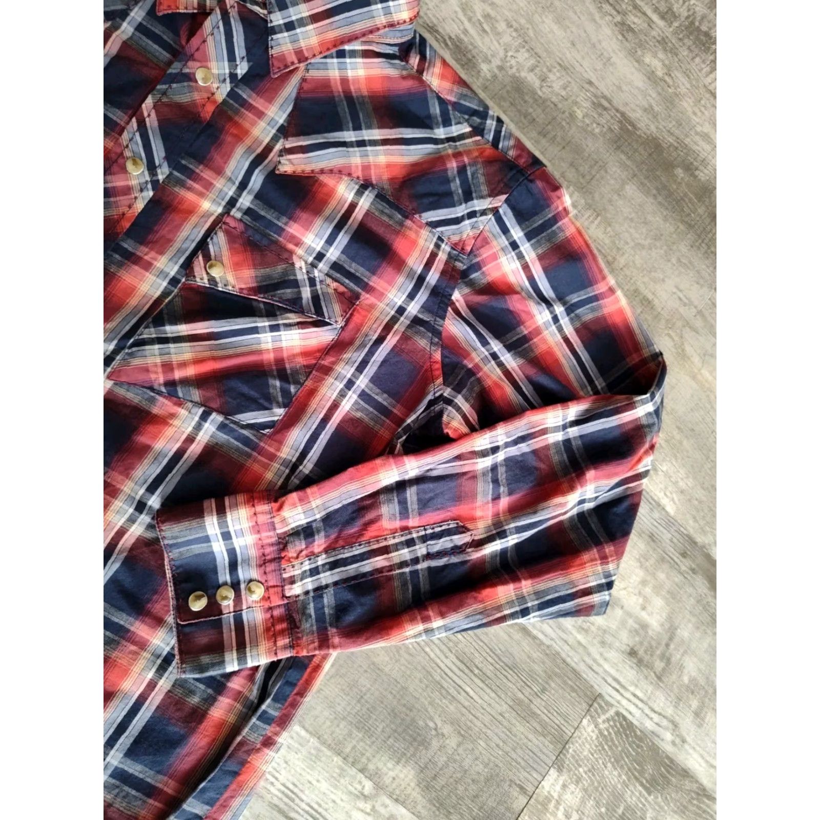 Wrangler Wrangler Plaid Long Sleeve Shirt for Men, Size L, Multicolor Retro Western Snap Closure Size US L / EU 52-54 / 3 - 3 Thumbnail