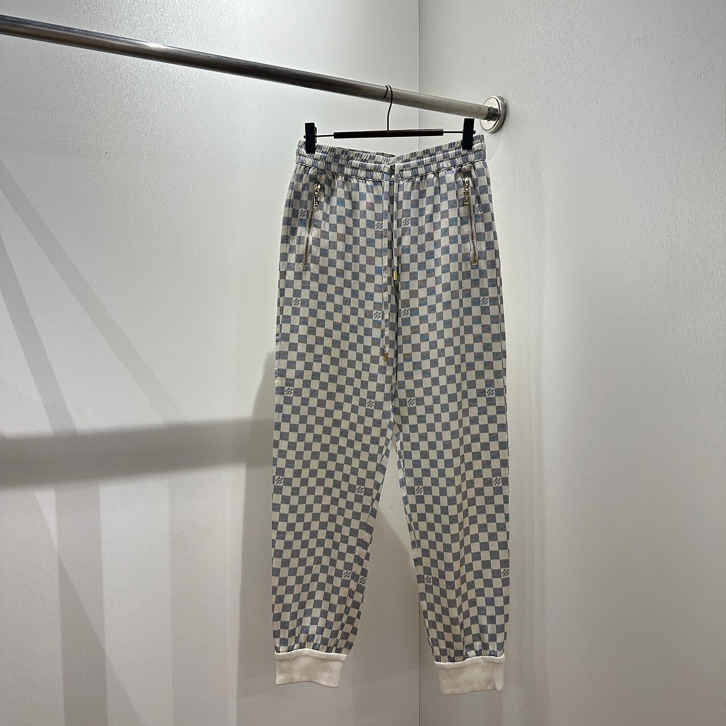 Louis Vuitton Louis Vuitton Damier Pattern Joggers Size 34 Size 24" / US 00 / IT 34 - 1 Thumbnail