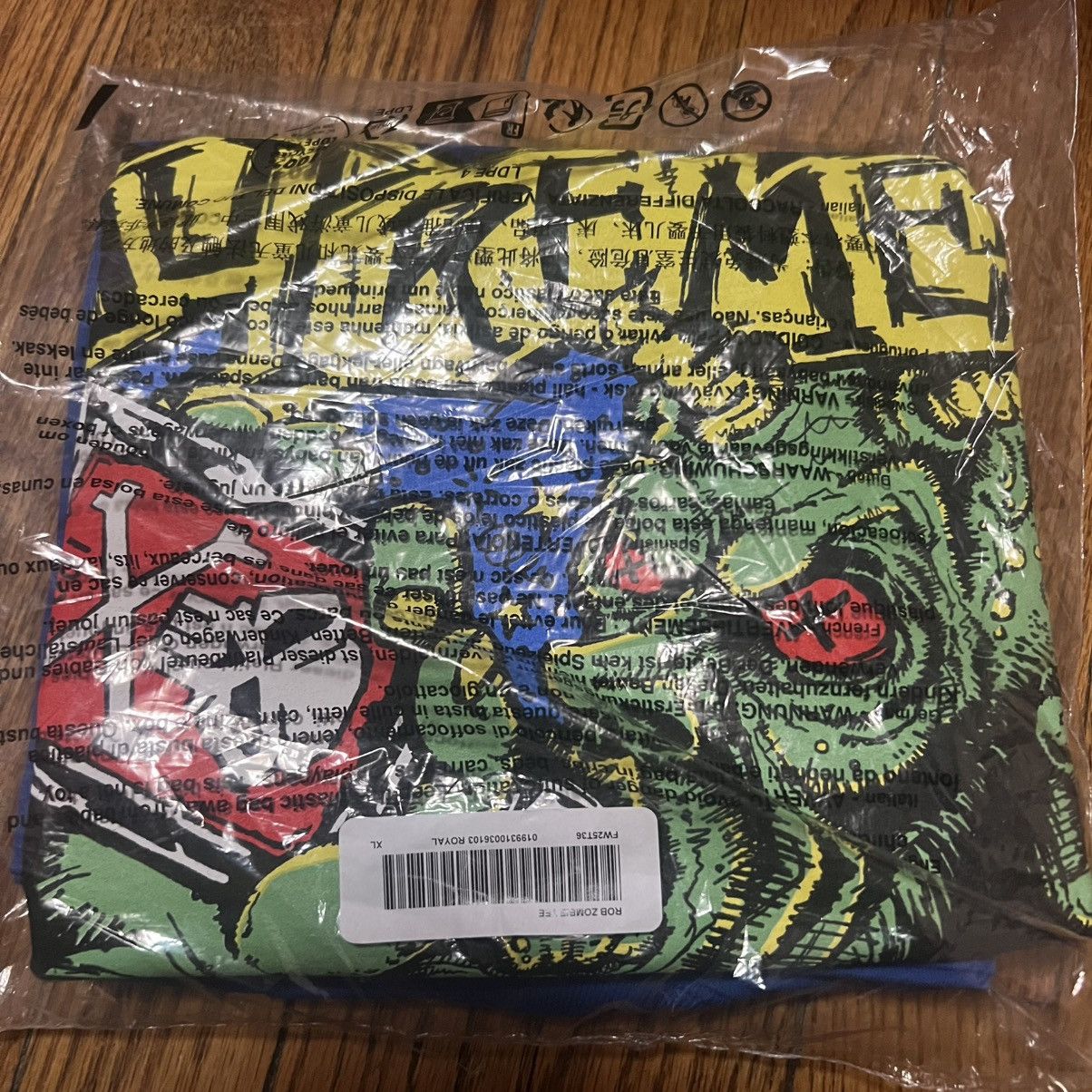 Supreme Supreme Fuckin Blowout Rob Zombie Tee Royal Blue size: XL Size US XL / EU 56 / 4 - 5 Thumbnail