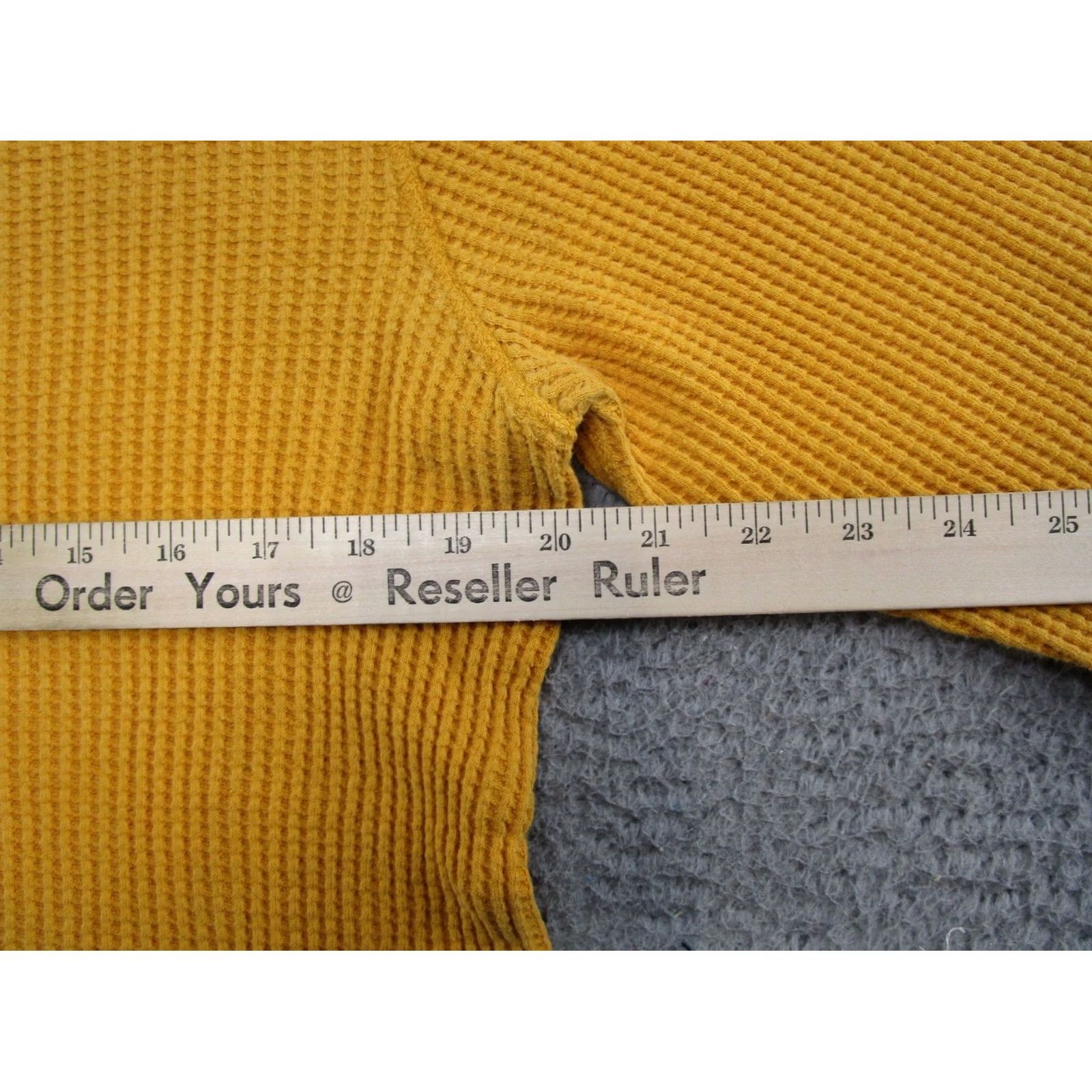 Old Navy Old Navy Athletic Fit Thermal Long Sleeve Shirt Mens M Gold Cotton Knit Crew Neck T-Shirt Thermal Winter Spring Fall M Mens Size US M / EU 48-50 / 2 - 6 Thumbnail