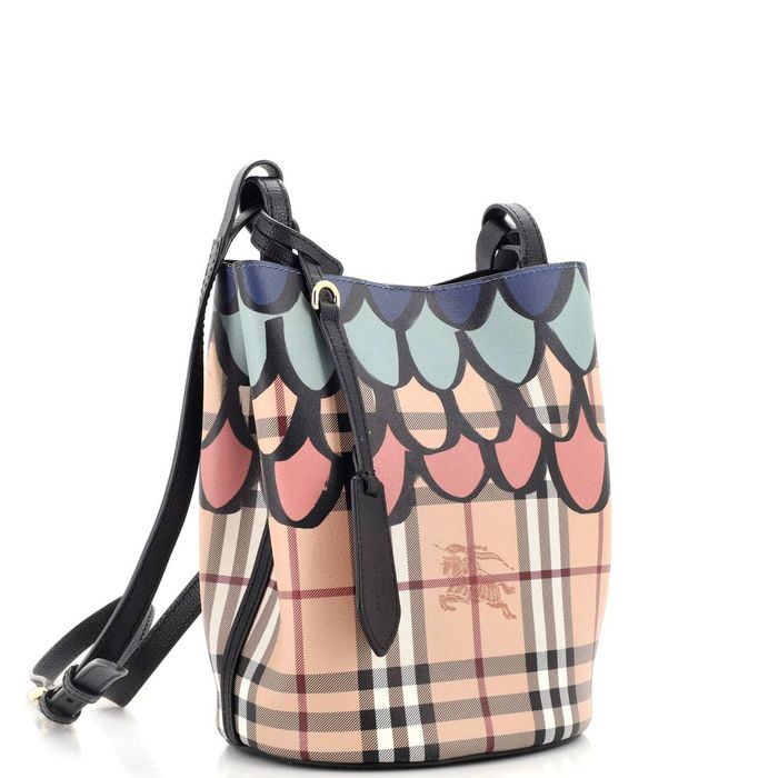 Burberry lorne hot sale bucket bag