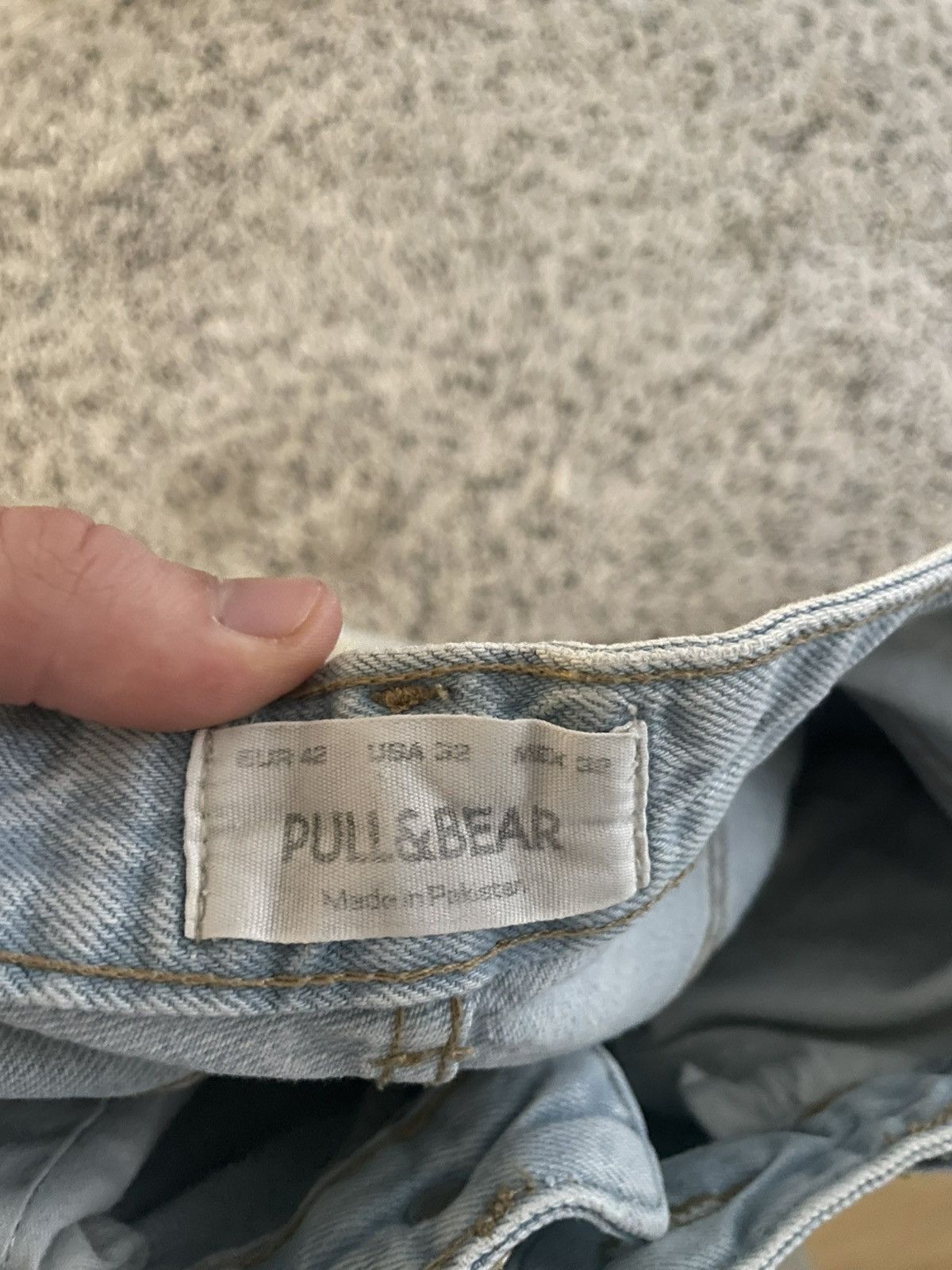 Pull & Bear Relaxed fit light blue jeans Size US 32 / EU 48 - 3 Thumbnail
