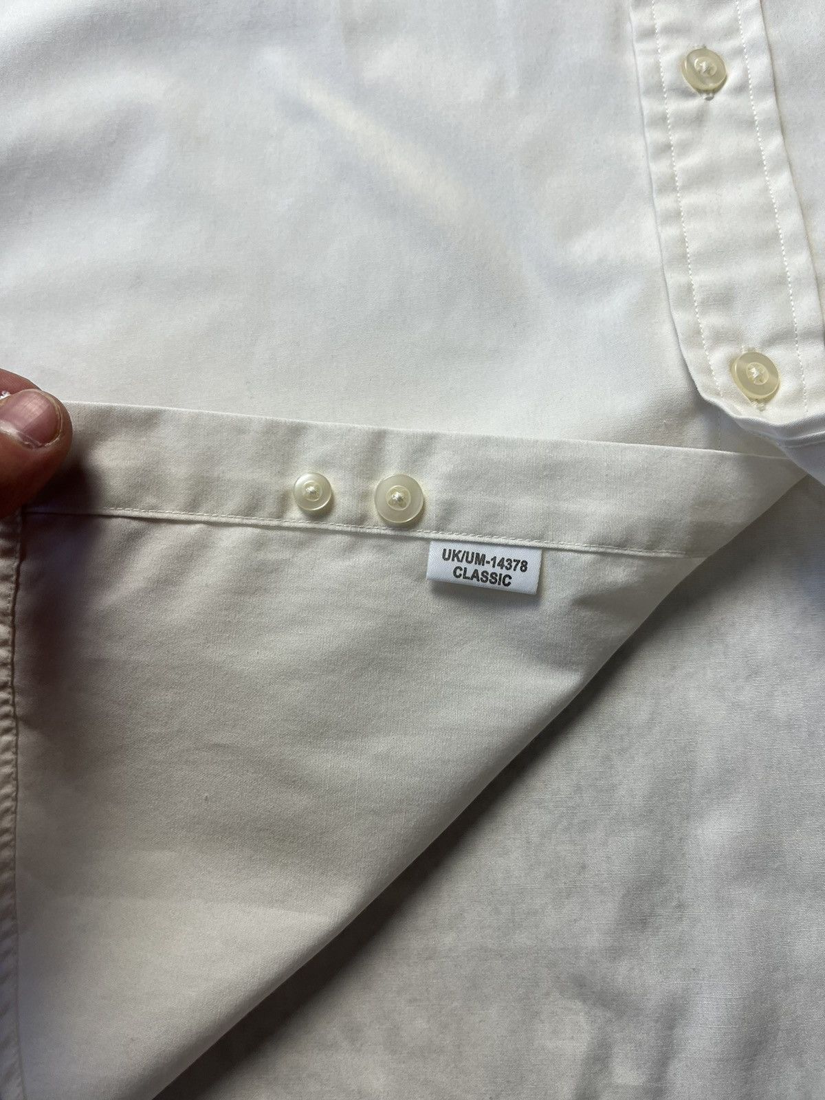 Yves Saint Laurent Shirt Yves Saint Lauren Vintage Mini Logo Button Up White Size US M / EU 48-50 / 2 - 14 Thumbnail