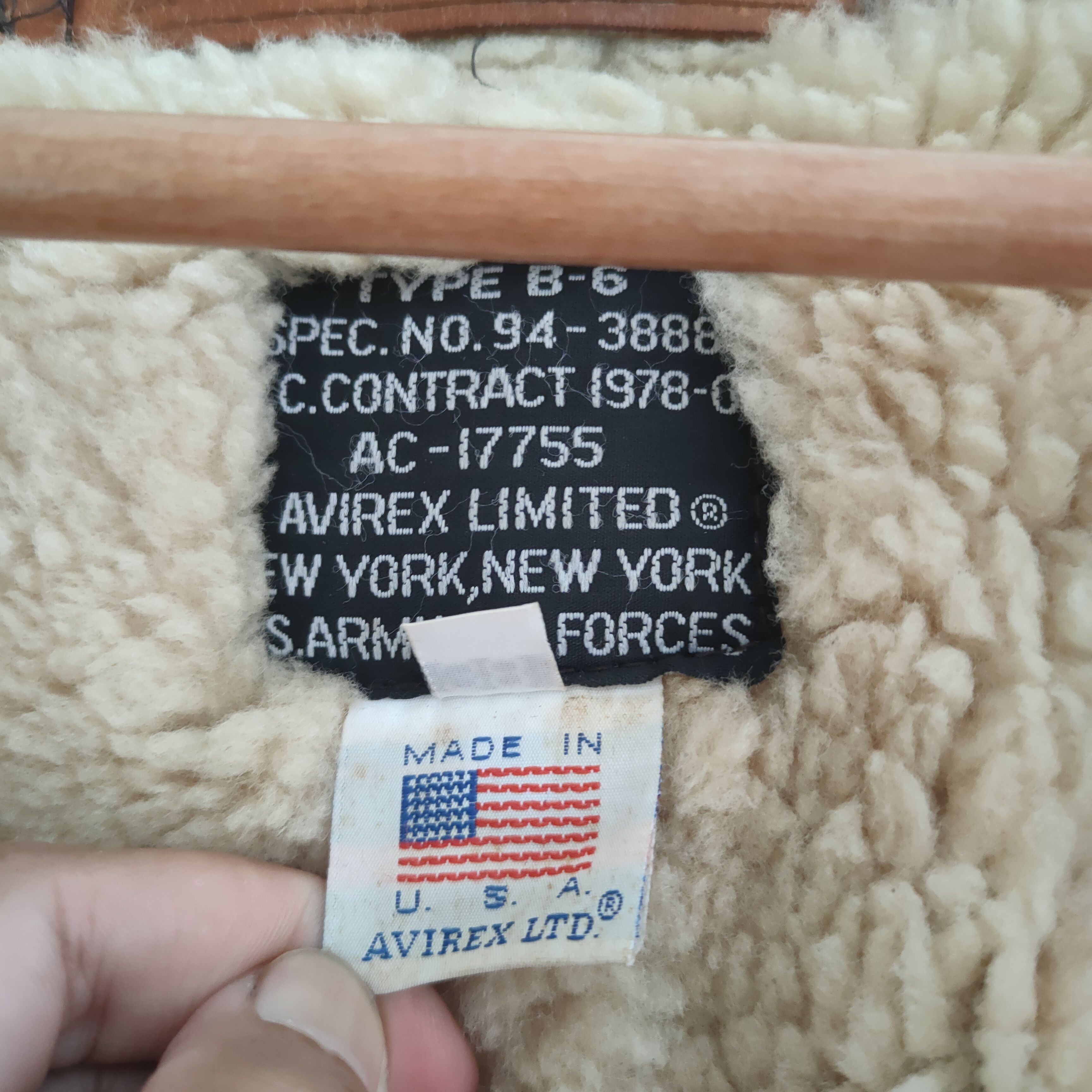 Avirex Vintage Avirex B-6 Sheepskin Leather Jacket Size US L / EU 52-54 / 3 - 12 Thumbnail