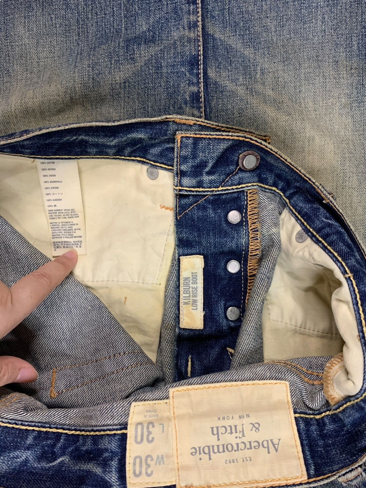 Abercrombie & Fitch Vintage Abercrombie Rusty Wash Distressed Flare Jeans 32x31 Size US 32 / EU 48 - 9 Thumbnail
