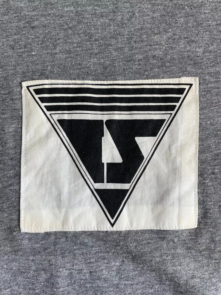 Issey Miyake Issey Miyake Vintage Big Logo Tee Size US M / EU 48-50 / 2 - 3 Thumbnail