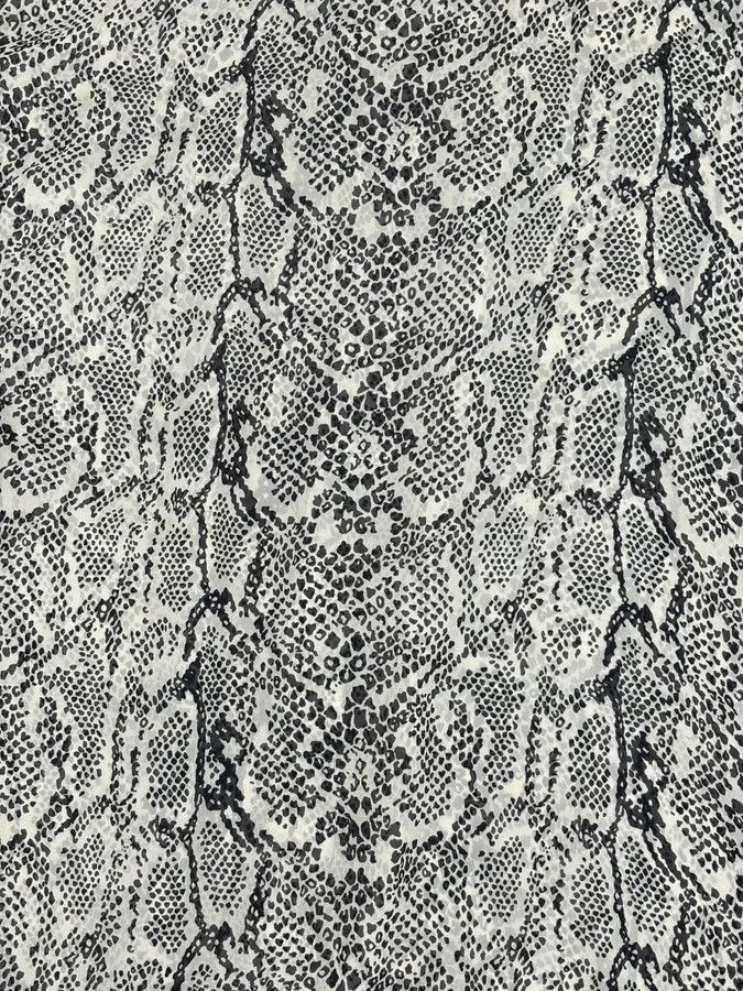 Versace Versace Jeans Grey Python Print Silk Shirt Size US L / EU 52-54 / 3 - 8 Thumbnail