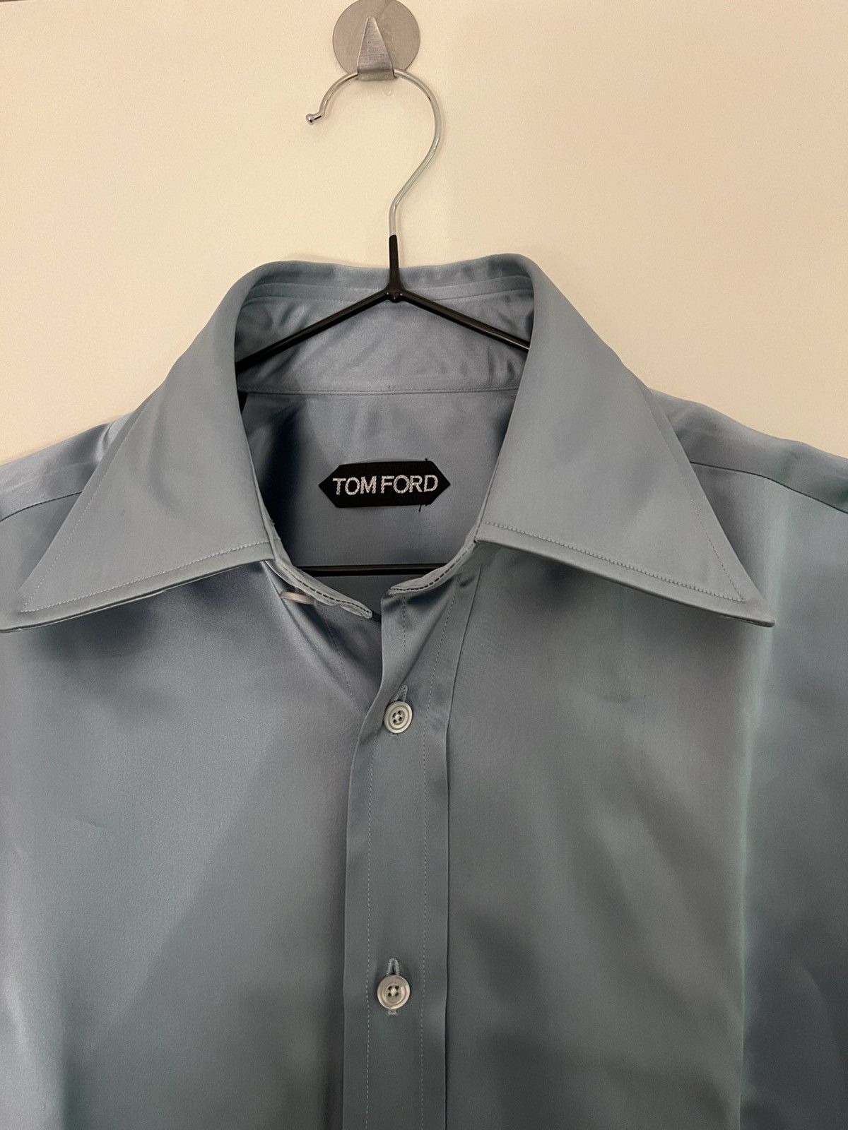 Tom Ford Tom Ford Dress Shirt Blue 15/35 shiny Size US M / EU 48-50 / 2 - 5 Thumbnail