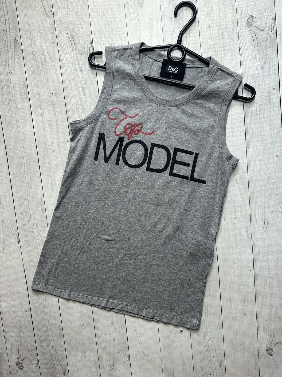 Dolce & Gabbana × Vintage Vintage Dolce Gabanna tee Top Model logo size S Size US S / EU 44-46 / 1 - 1 Thumbnail
