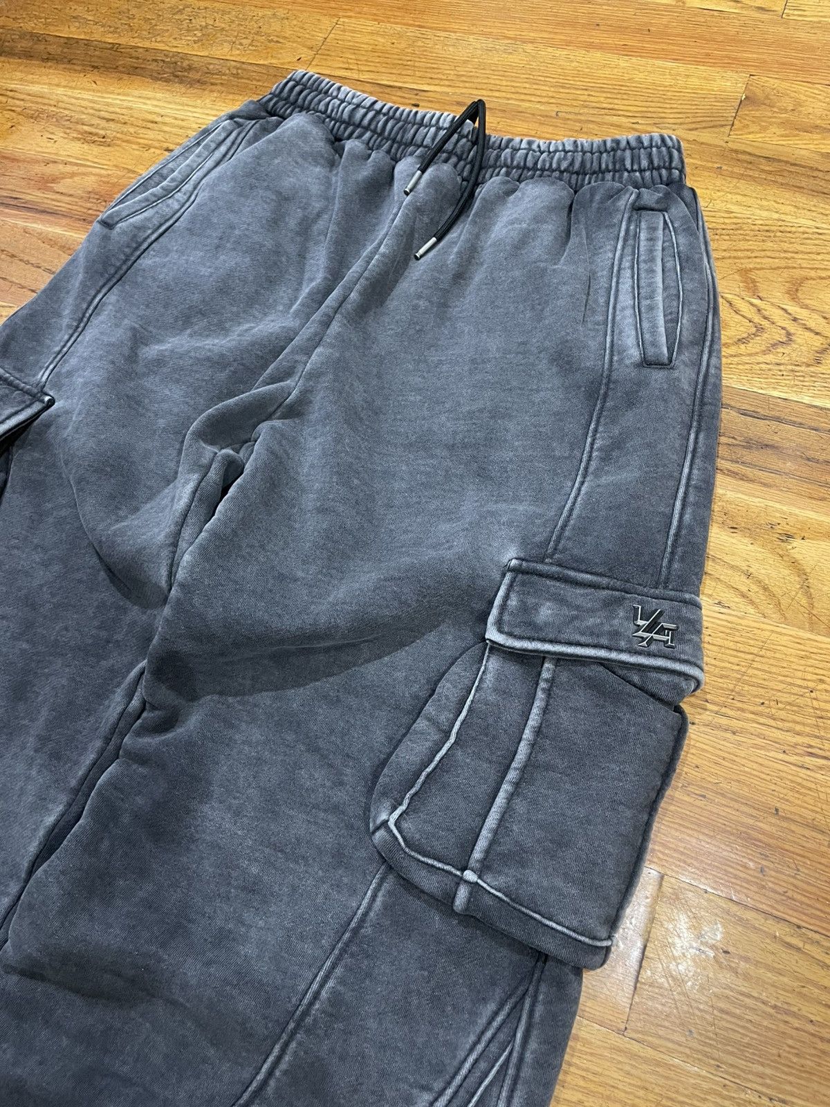 YoungLA YoungLA Batman Armored Sweats Size US 34 / EU 50 - 2 Thumbnail