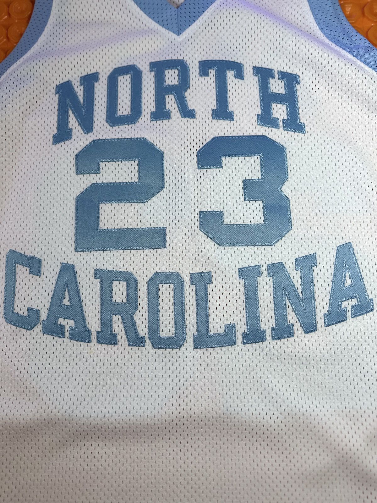 Mitchell & Ness Jordan White North Carolina Tar Heel Authentic Jersey Mens L Size US L / EU 52-54 / 3 - 3 Thumbnail