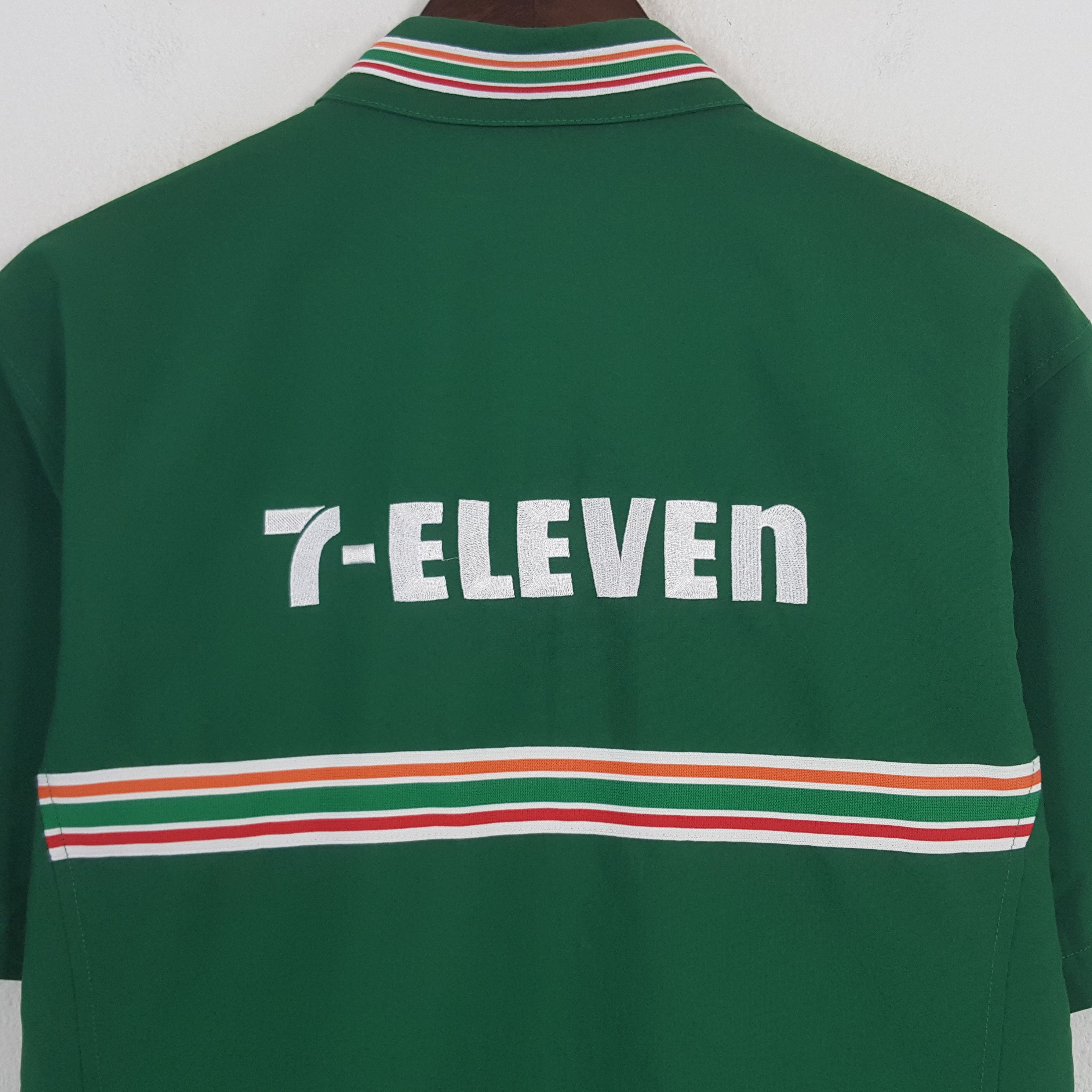 Uniform Wares × Vintage Vintage 7 Eleven Embroidery Logo Worker Jacket Size US XL / EU 56 / 4 - 2 Thumbnail