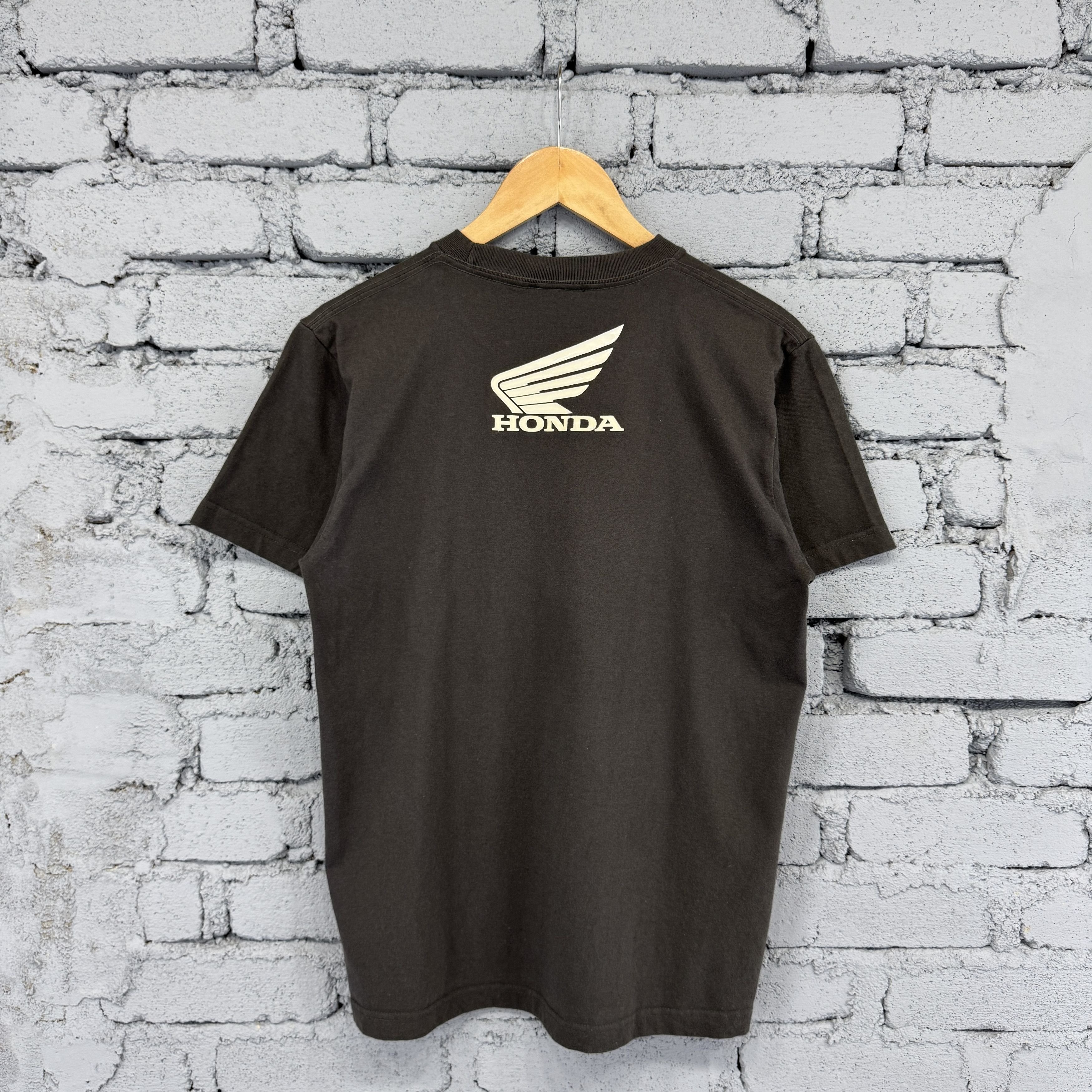 Honda Official Honda Wing Logo With Big Wing Backhit Logo Tshirt Size US M / EU 48-50 / 2 - 1 Thumbnail