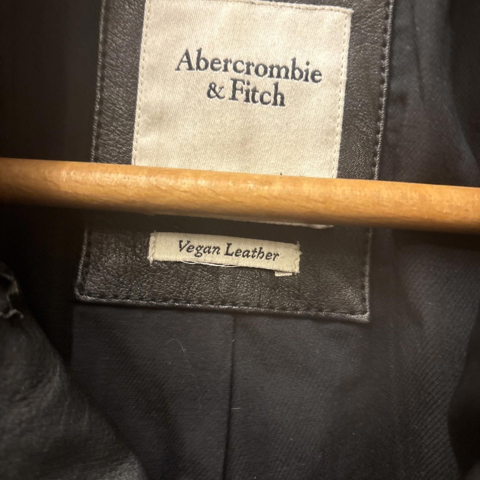 Abercrombie & Fitch Abercrombie & Fitch Womens Size S Black Vegan Leather Jacket Size S / US 4 / IT 40 - 3 Thumbnail