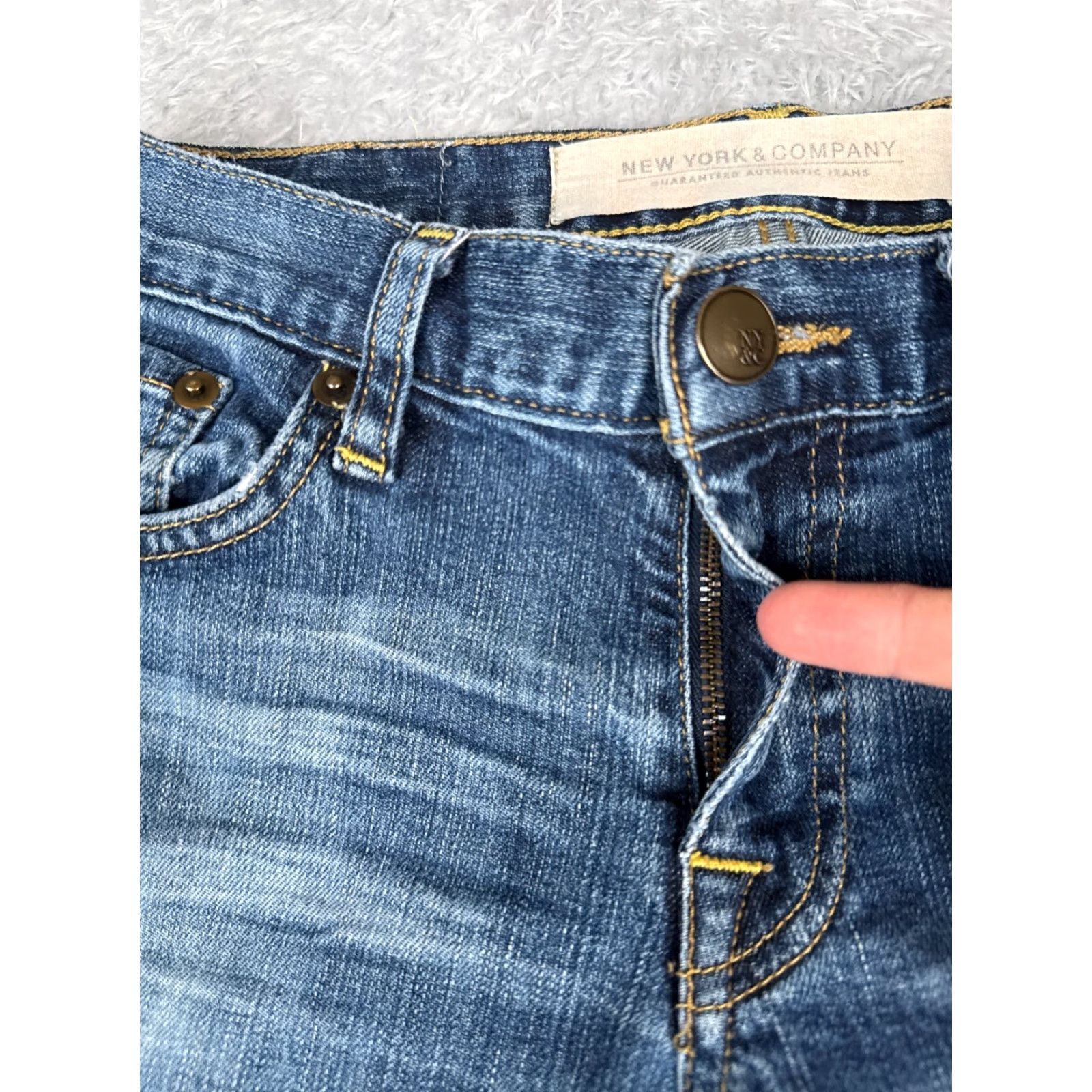 Vintage New York & Company Jeans Womens 4 Blue Denim Premium Flare Cotton Blend 28x33 Size 27" / US 4 / IT 40 - 5 Thumbnail