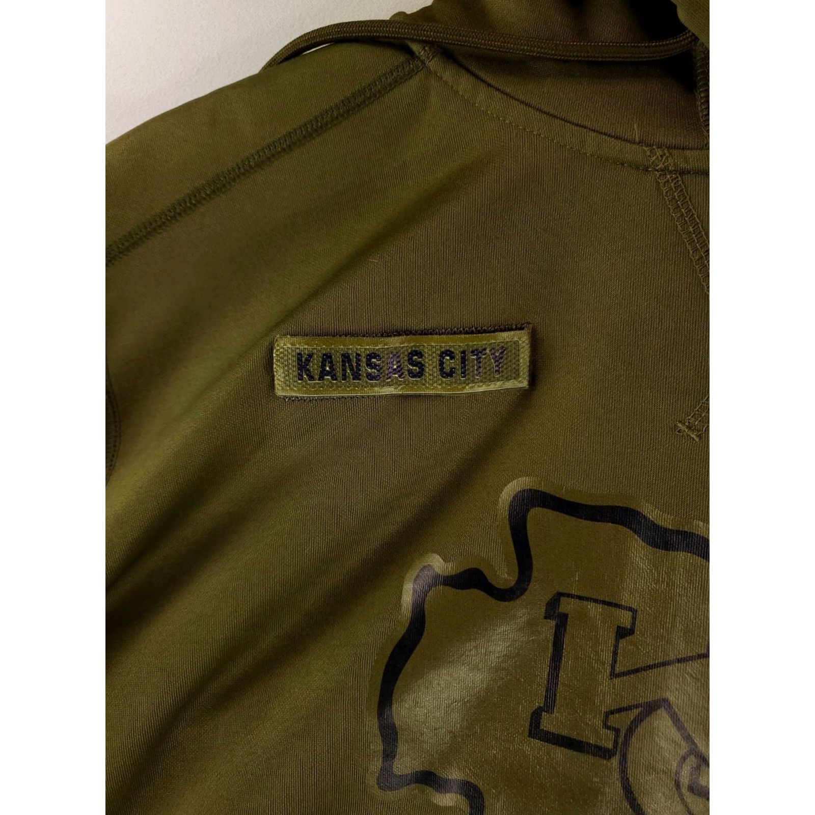 Nike Kansas City Chiefs Hoodie Salute to Service Military Green Mens S Nike Pullover Green Adult Mens S Size US S / EU 44-46 / 1 - 3 Thumbnail