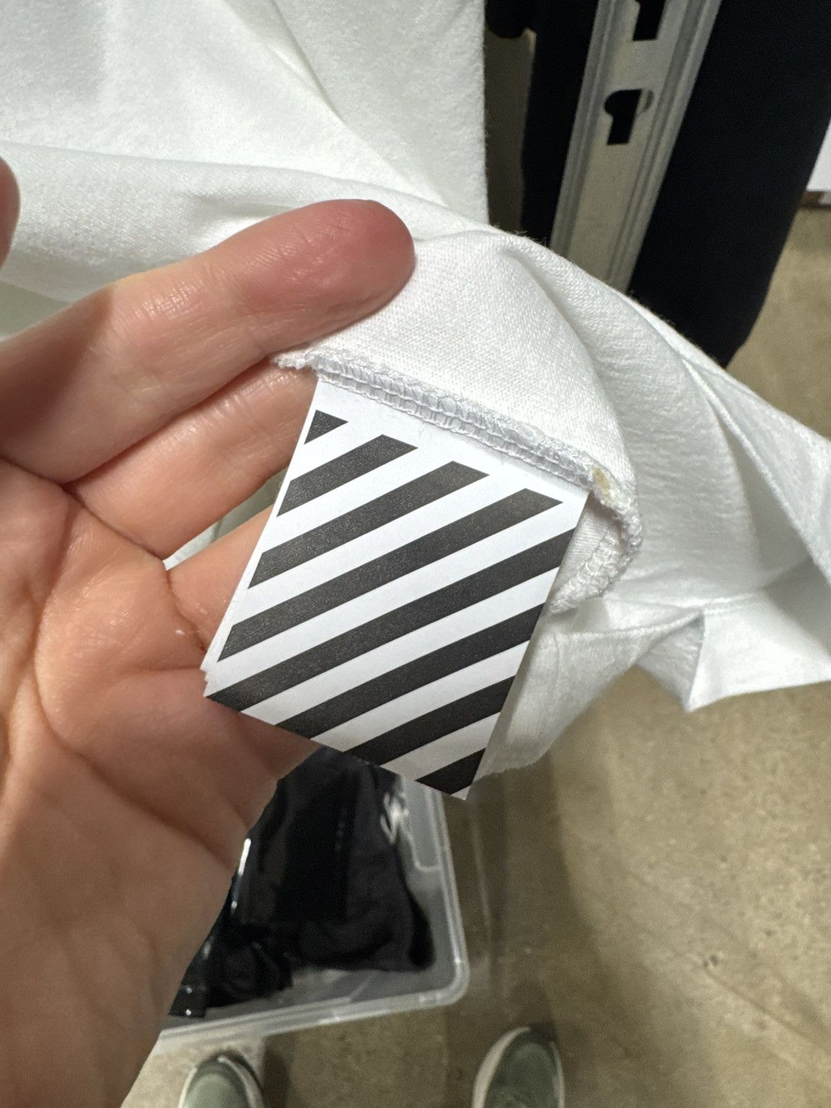 Off-White Off-White Logo T-Shirt NEW 500$ Size US L / EU 52-54 / 3 - 4 Thumbnail