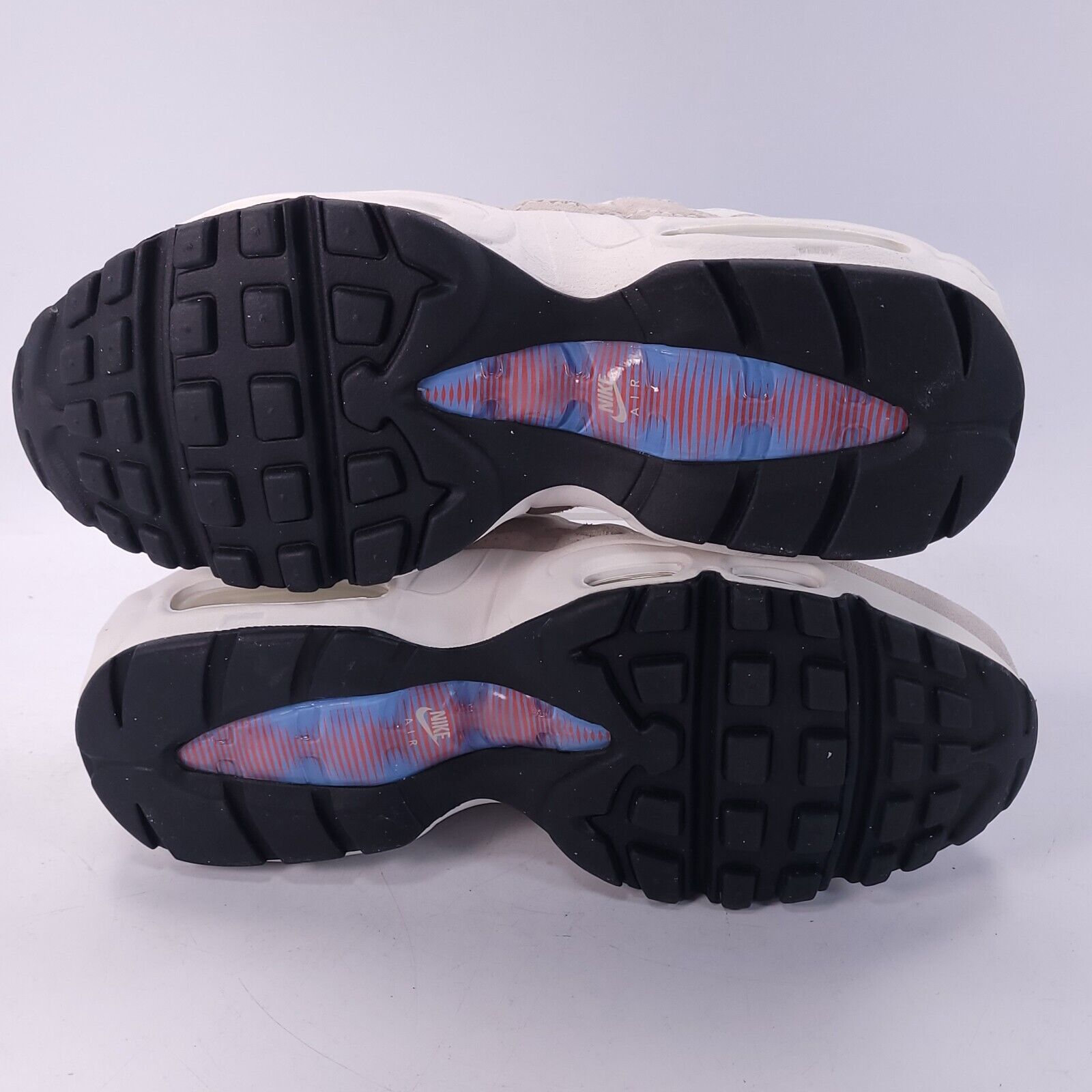 Nike Nike Air Max 95 Shoe Womens Size 6 DJ9981-100 White Blue Size US 6 / IT 36 - 7 Thumbnail